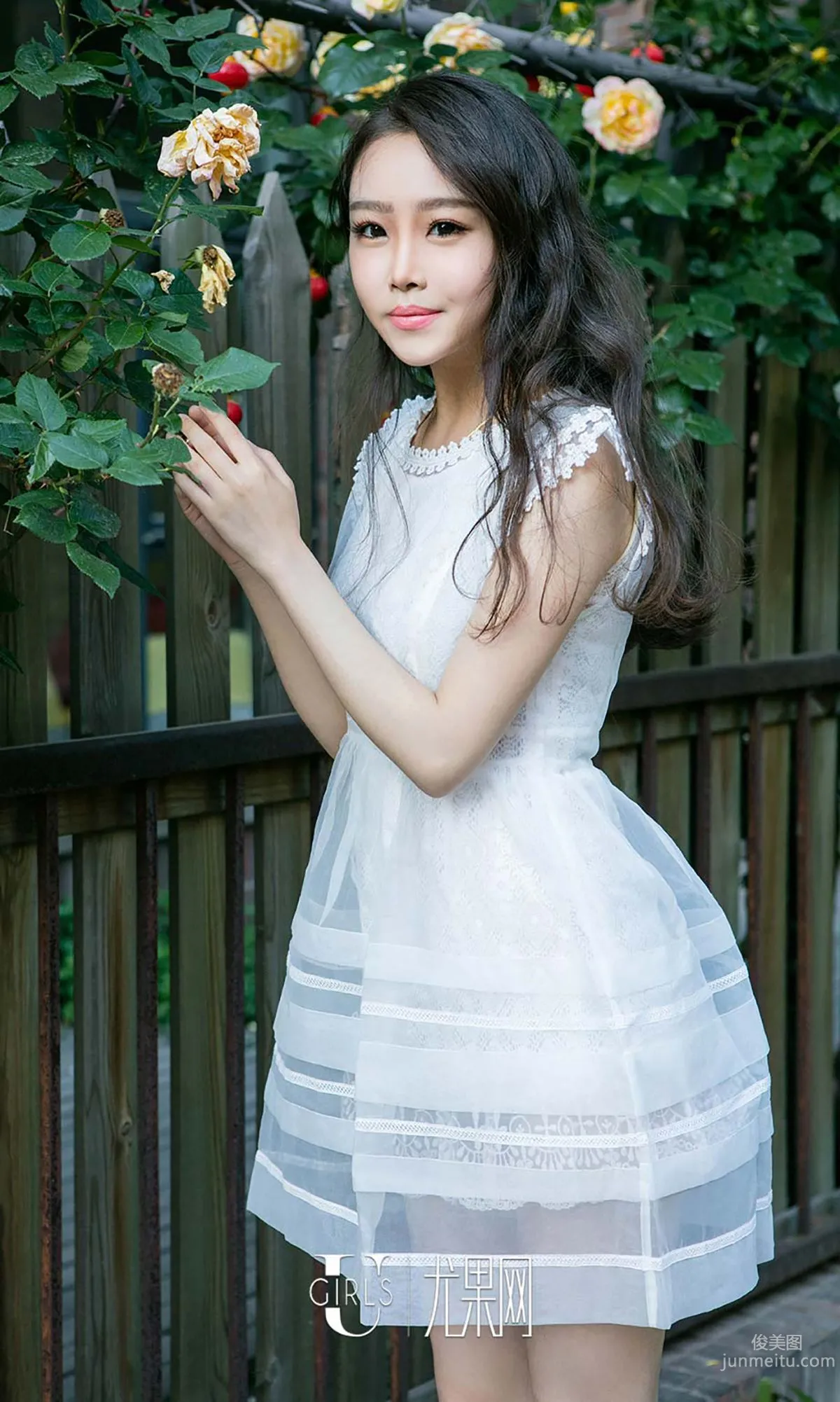 Li Zile, The Temptation of the Junior Schoolmate [Ugirls App] No.384 Photo Set photo 7