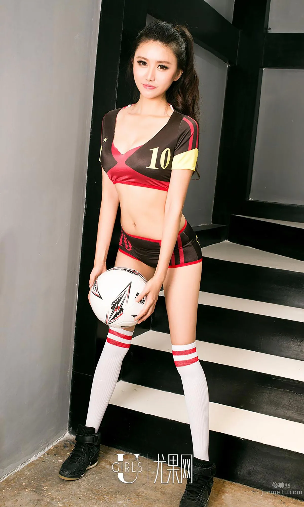 Tang Tang, Ball Love [Ugirls App] No.425 Photo Set photo 26
