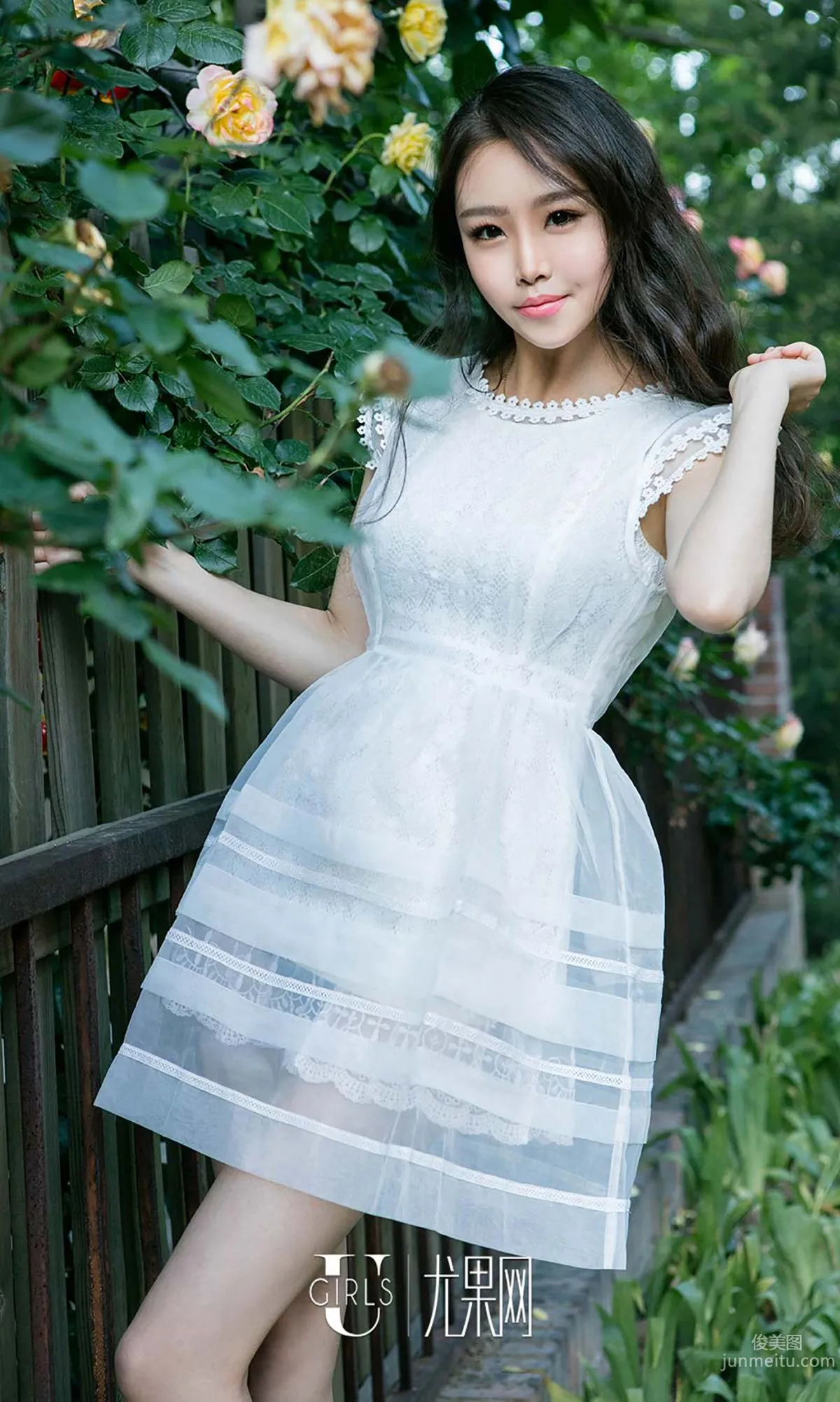 Li Zile, The Temptation of the Junior Schoolmate [Ugirls App] No.384 Photo Set photo 14