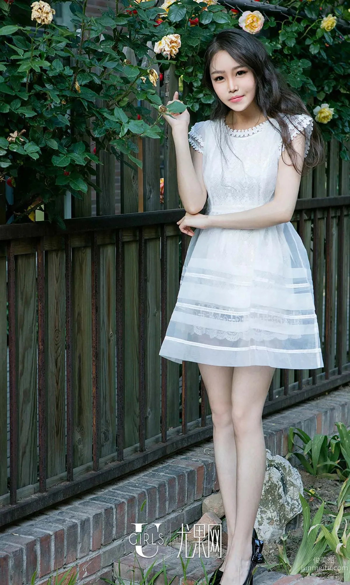 Li Zile, The Temptation of the Junior Schoolmate [Ugirls App] No.384 Photo Set photo 5