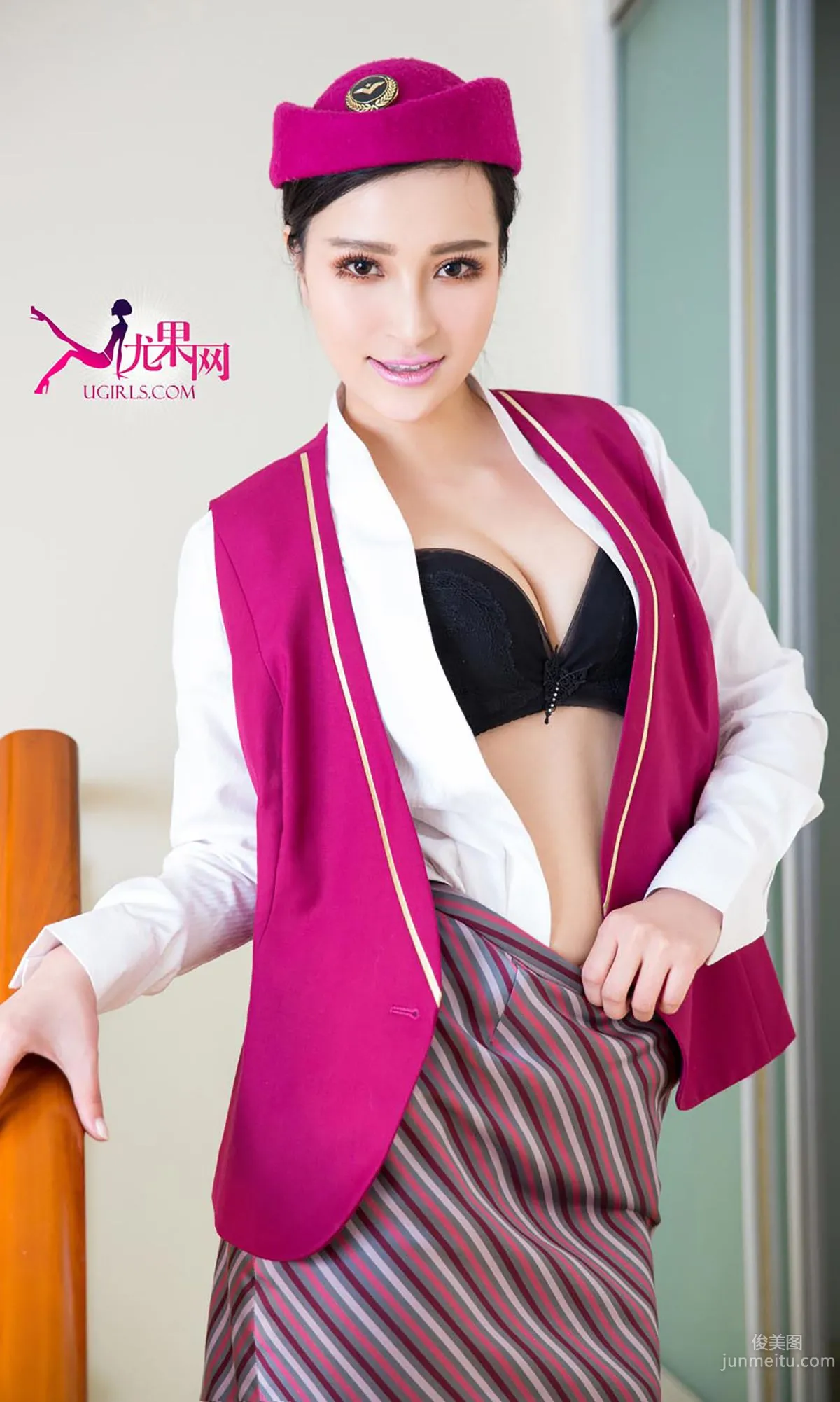 Jing Xiyao "Flight Attendant Diary" [Ugirls App] No.284 Photo Set photo 14