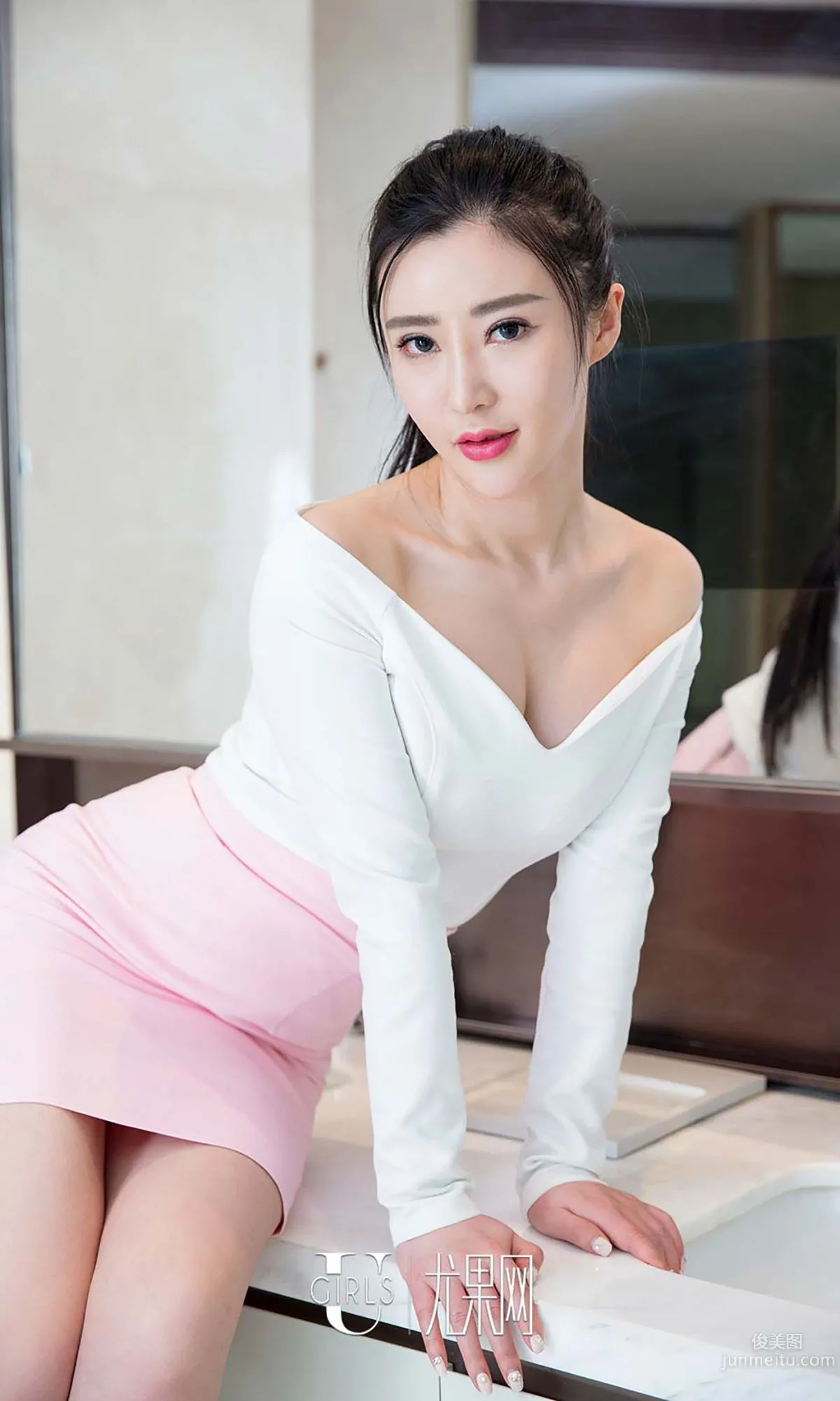 Tong Man "Vine Growth" [Ugirls App] No.392 Photo Set photo 5