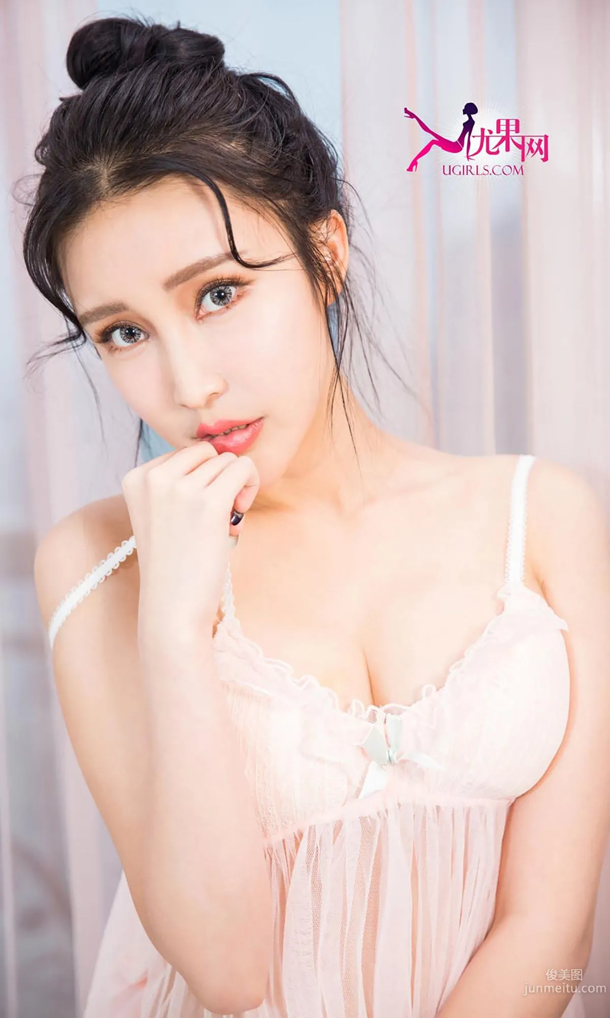 Mi Nuo Naughty Little Sister Love Diary [Ugirls App] No.240 Photo Set photo 38