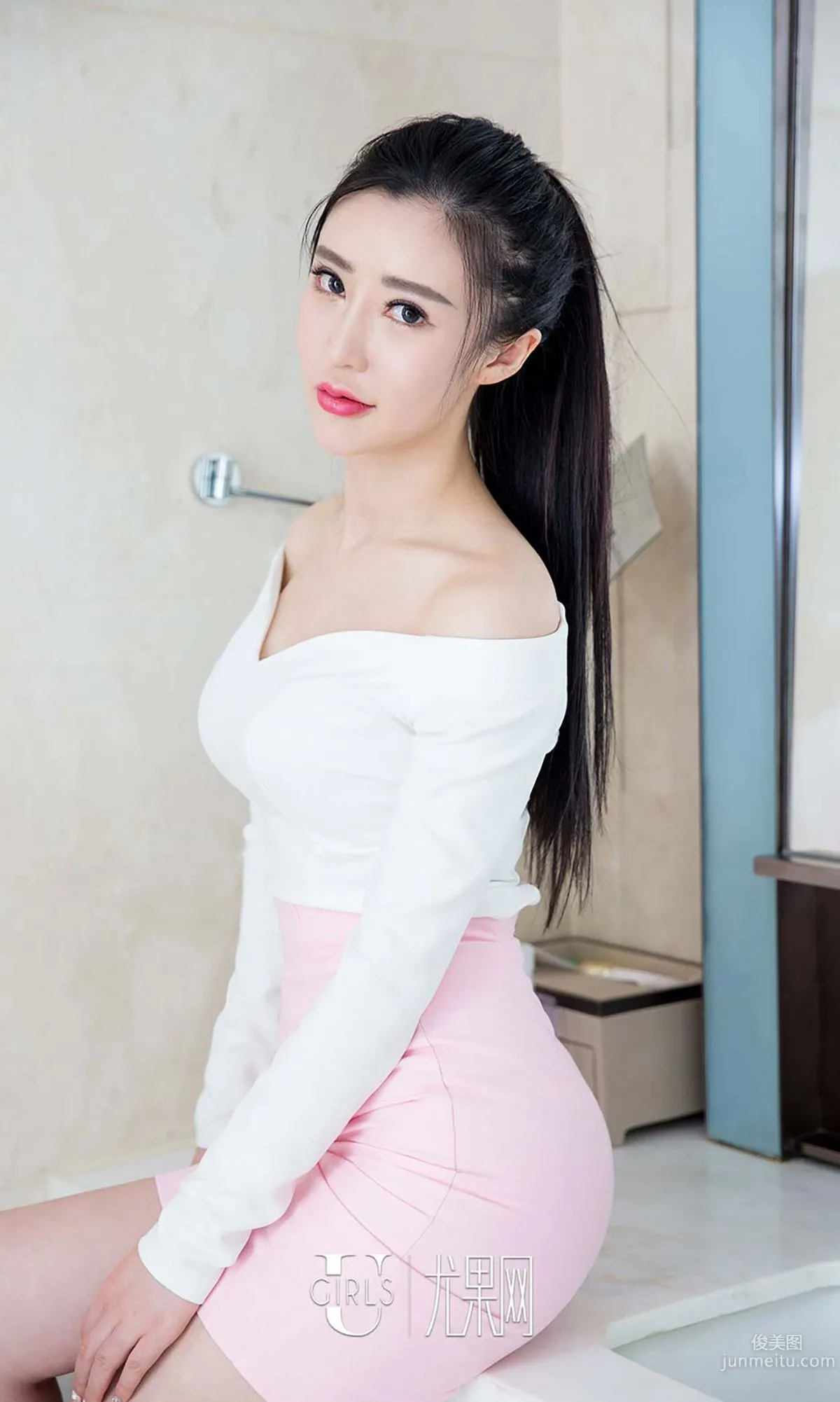 Tong Man "Vine Growth" [Ugirls App] No.392 Photo Set photo 28