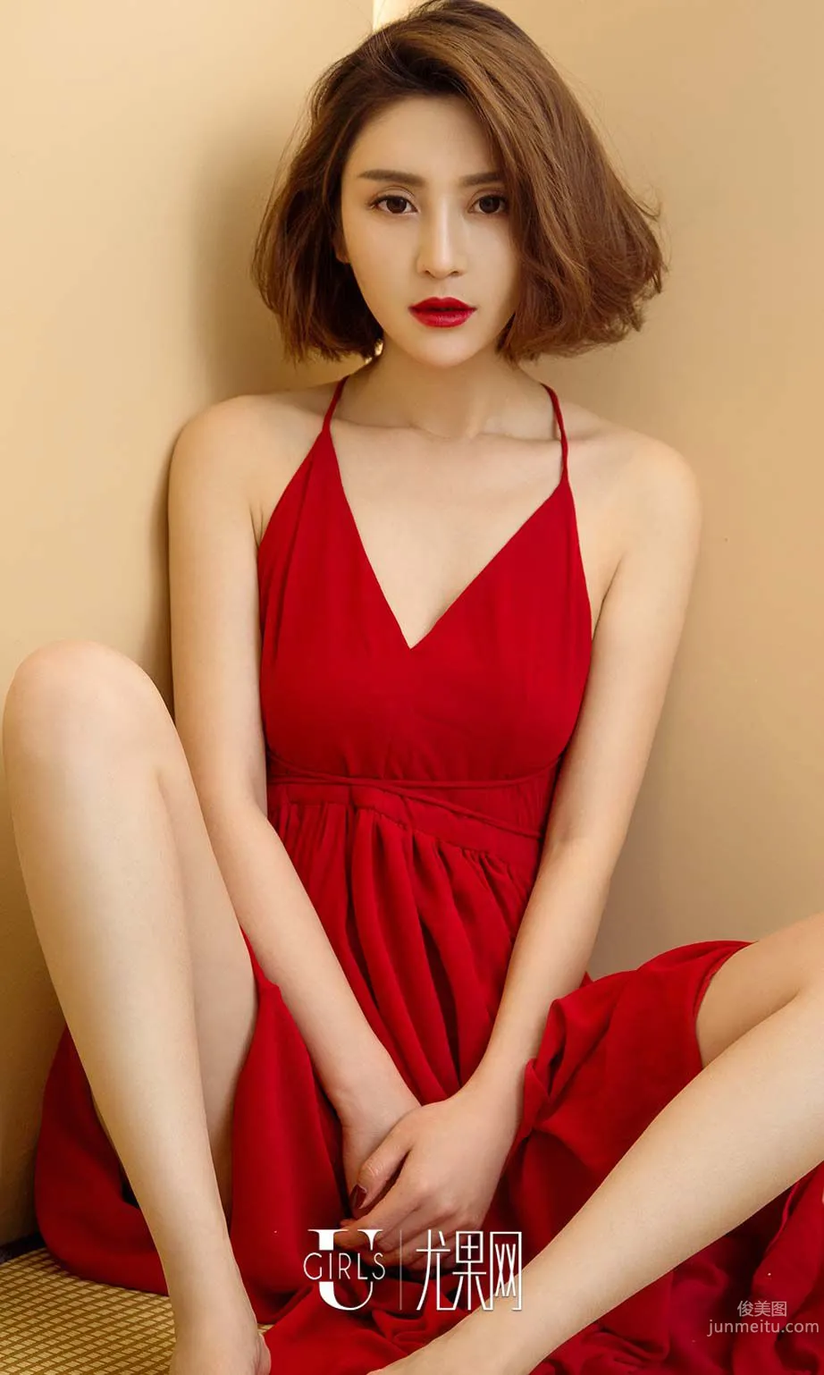 Lin Xin Big Red Robe [Ugirls App] No.590 Photo Set photo 22