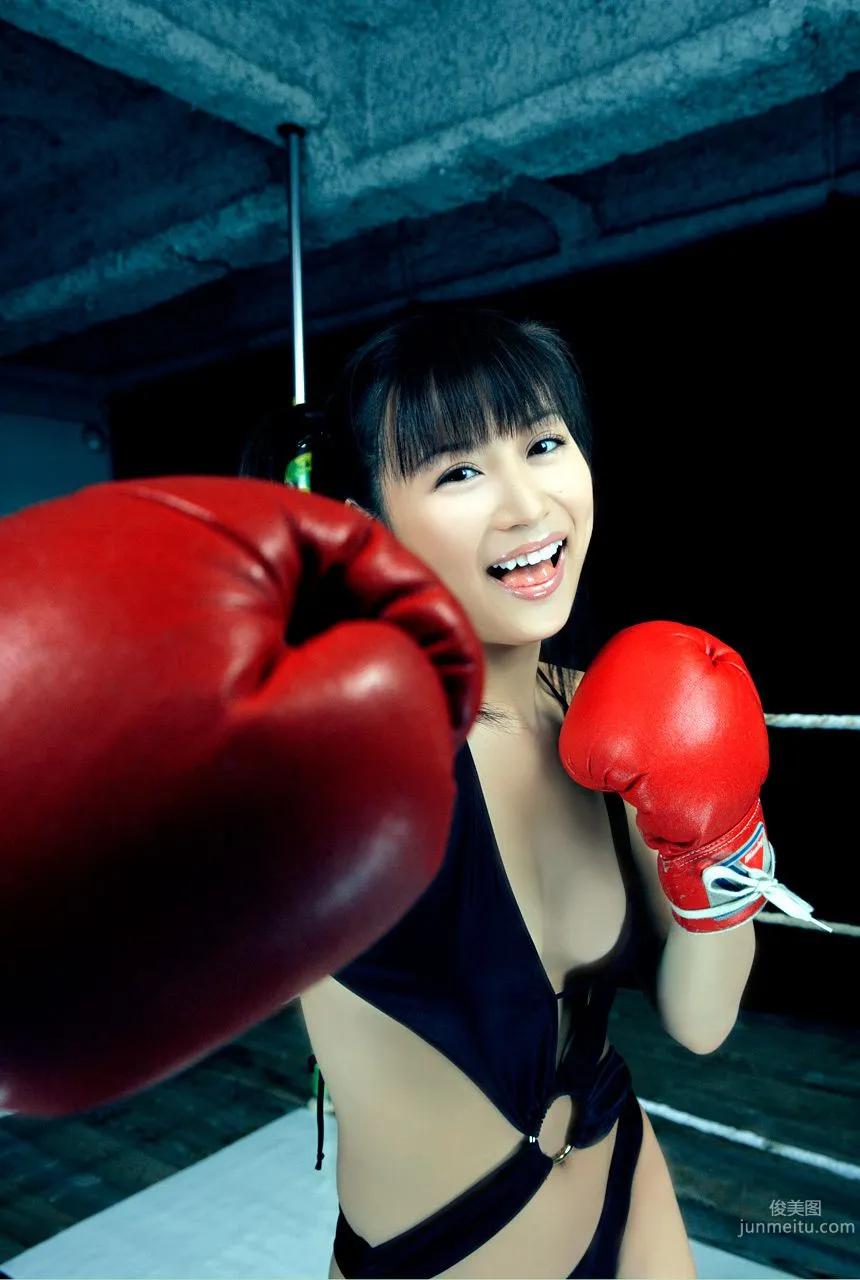 愛川ゆず季+佐野夏芽《Bomber Fight!》 [Image.tv] 寫真集 22