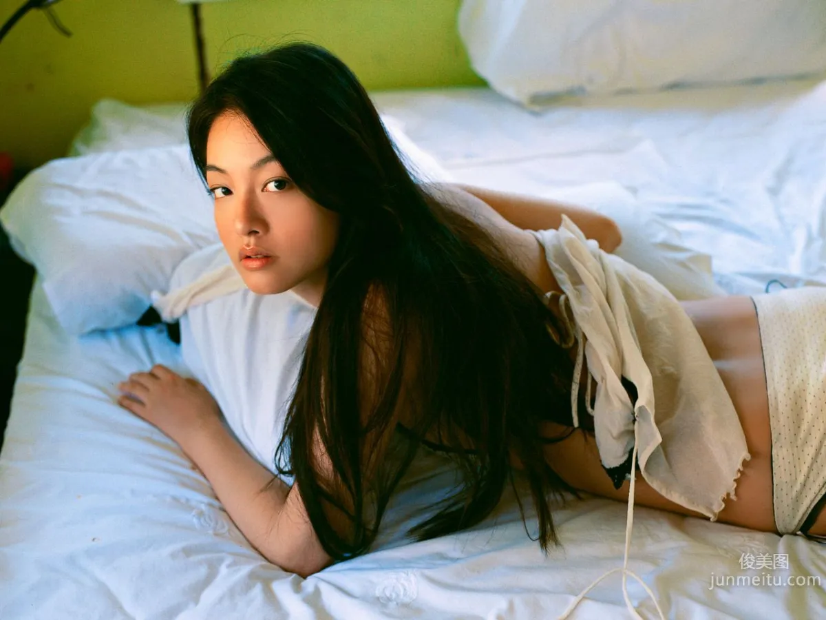 城山未帆 《目覚める柔肌》 [Image.tv] 写真集8