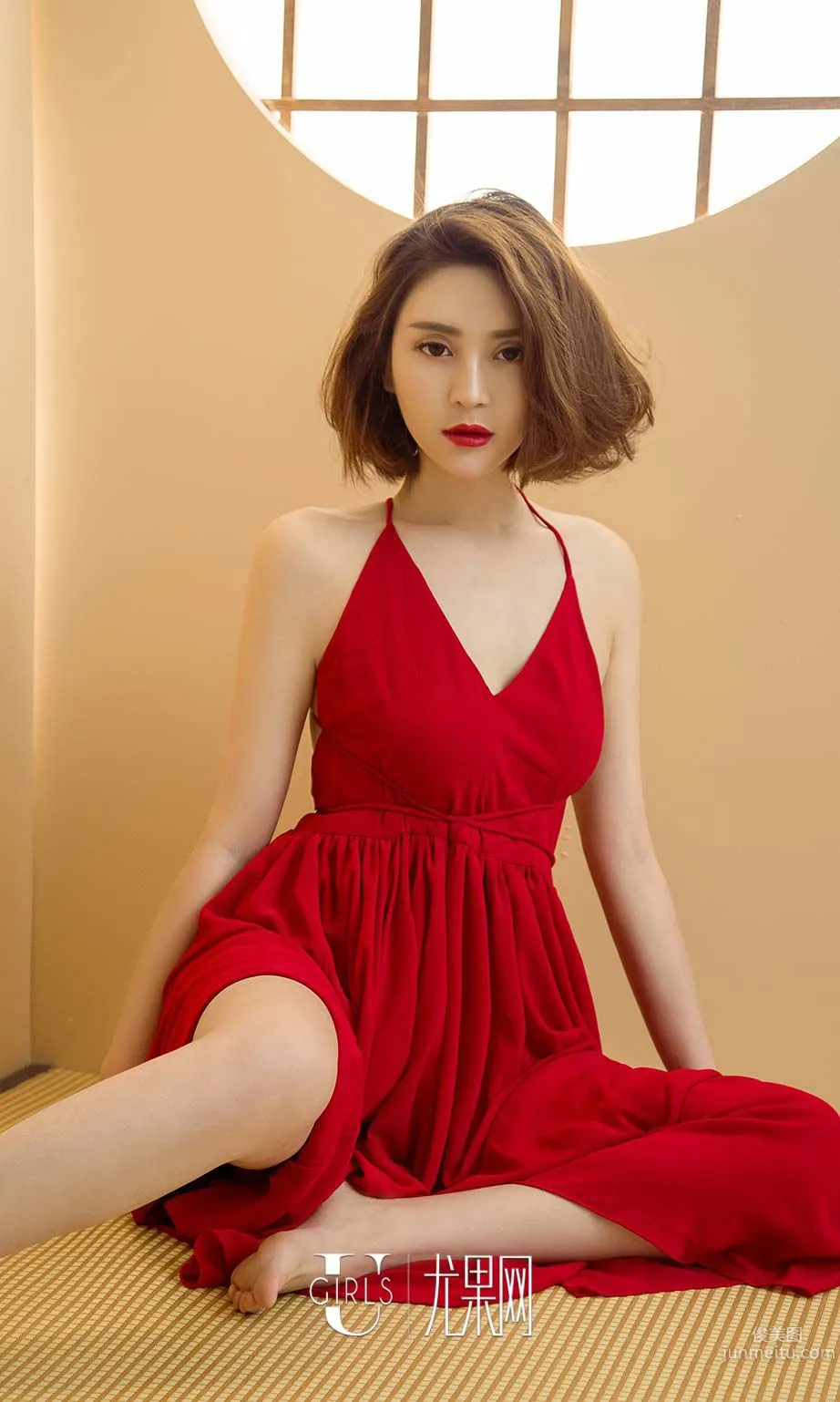Lin Xin Big Red Robe [Ugirls App] No.590 Photo Set photo 21