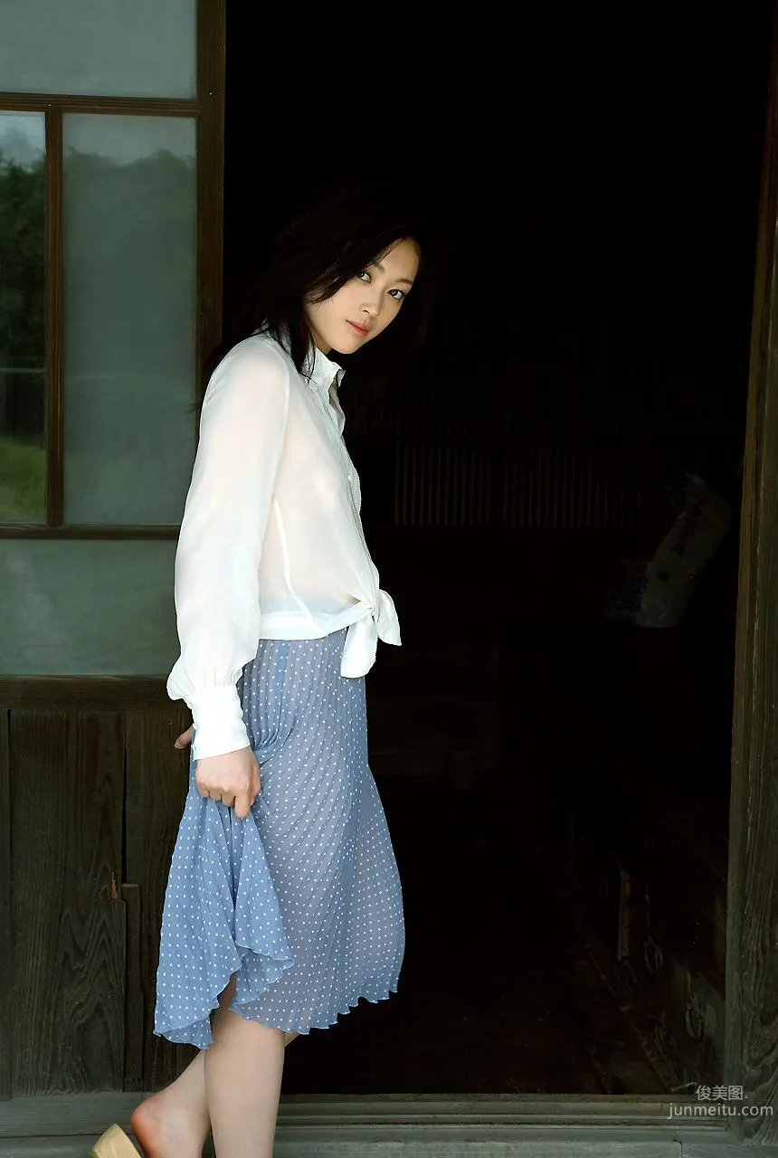 Ako Masuki: Image.tv photo 9