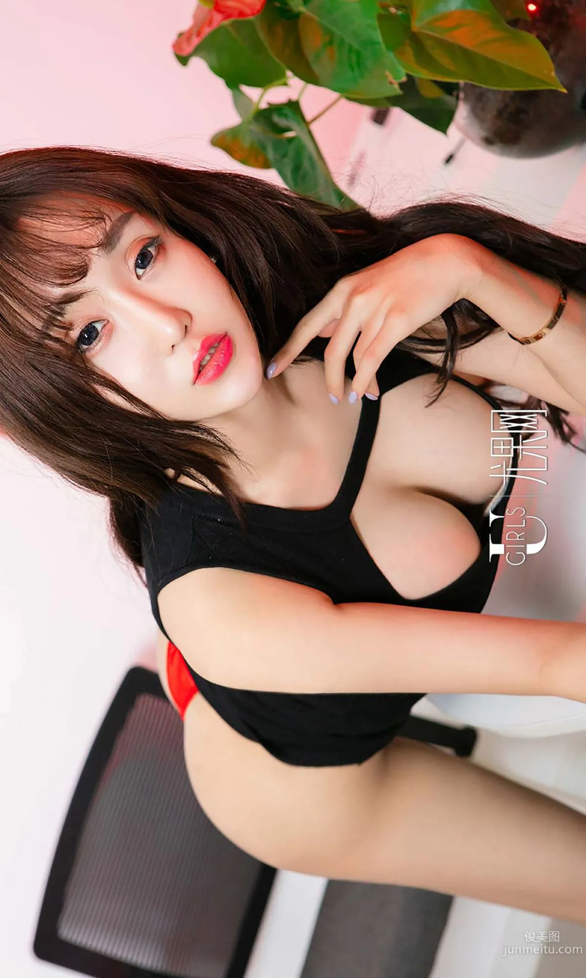 顾籼《少女痴梦》 [爱尤物Ugirls] No.556 写真集32