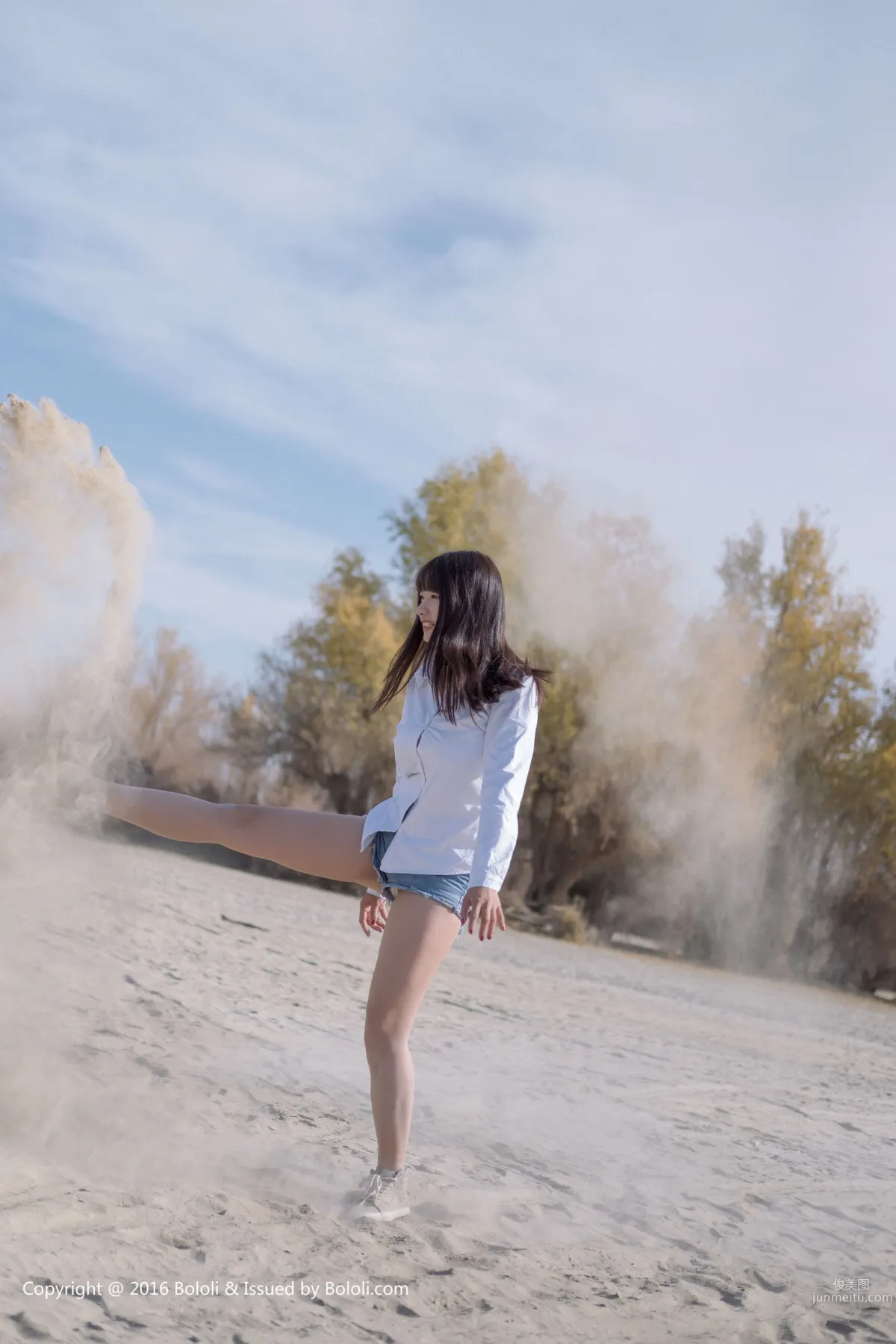 Zhou Wen (Qiuqiu), Campfire and Desert Journey [Jimeng Culture] KIM012 Photo Set photo 4