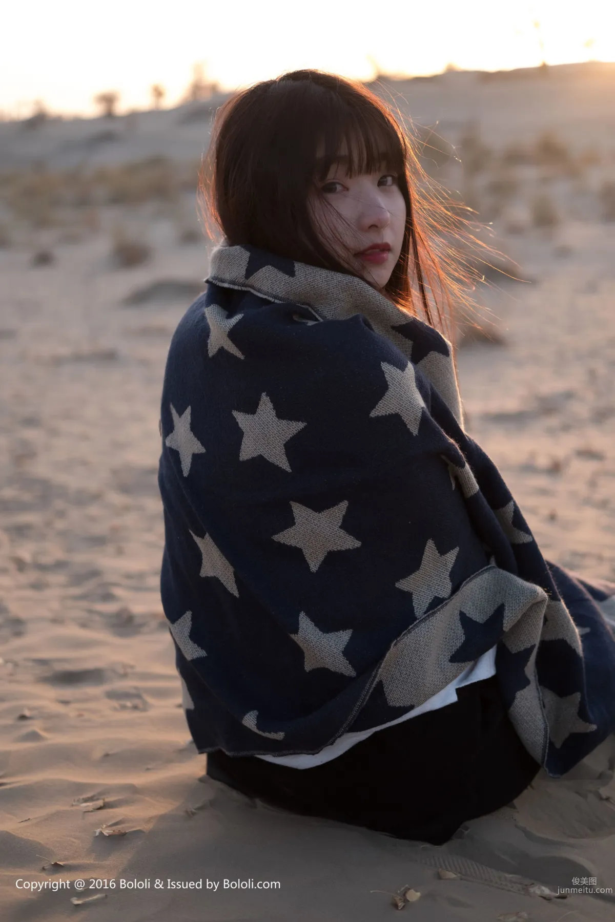 Zhou Wen/Qiu Qiu, Wearing a Sweater, Transforming into a Cutie, Desert Journey [Jimeng Culture] KIM014 Photo Set photo 39