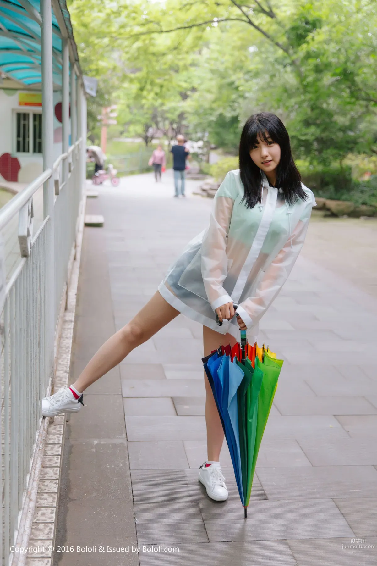 周闻《雨后漫步》 [Kimoe激萌文化] KIM021 写真集26