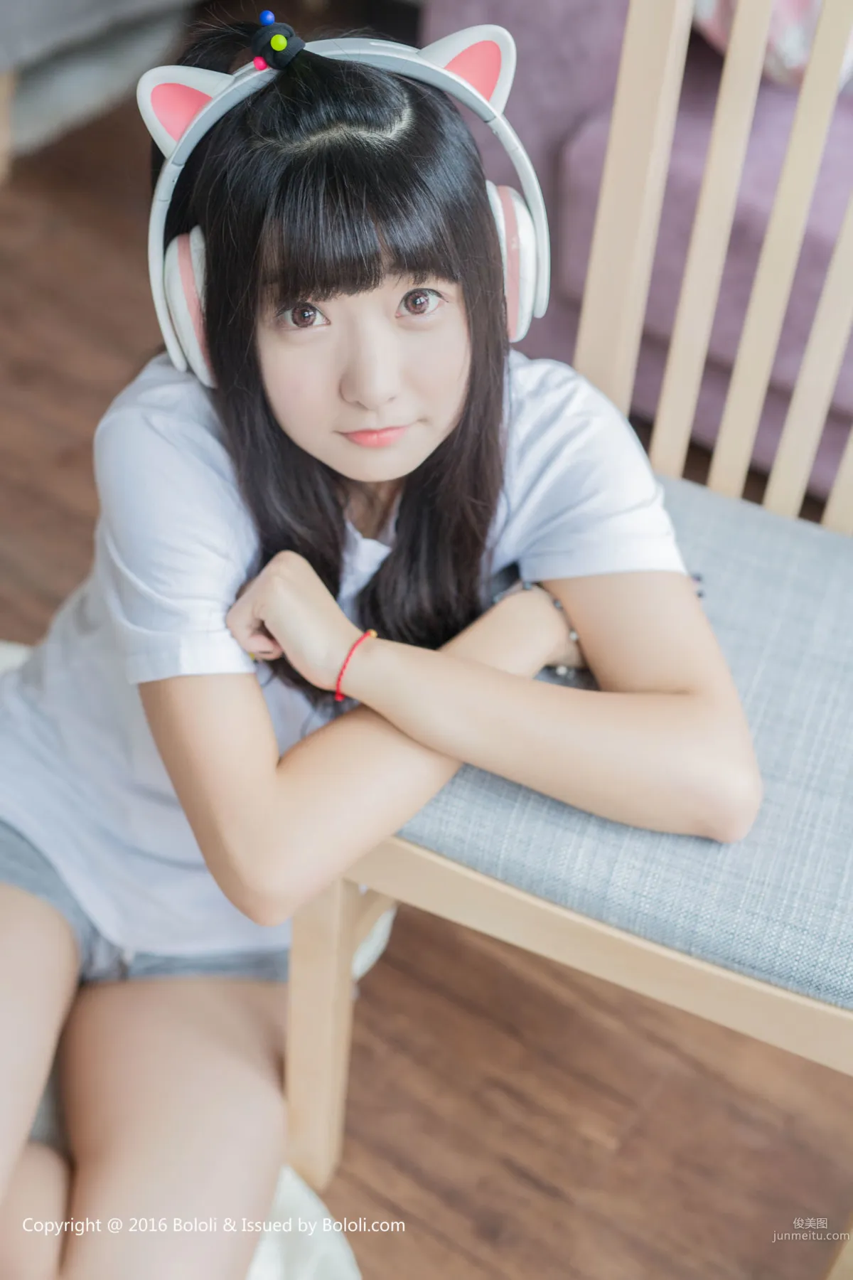 周闻《球球喵耳机》 [Kimoe激萌文化] KIM006 写真集4