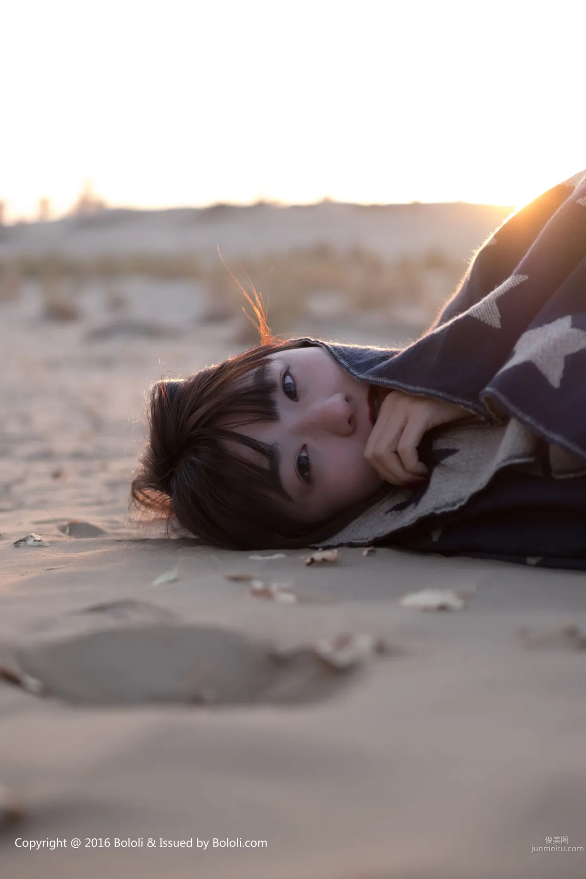 Zhou Wen/Qiu Qiu, Wearing a Sweater, Transforming into a Cutie, Desert Journey [Jimeng Culture] KIM014 Photo Set photo 3