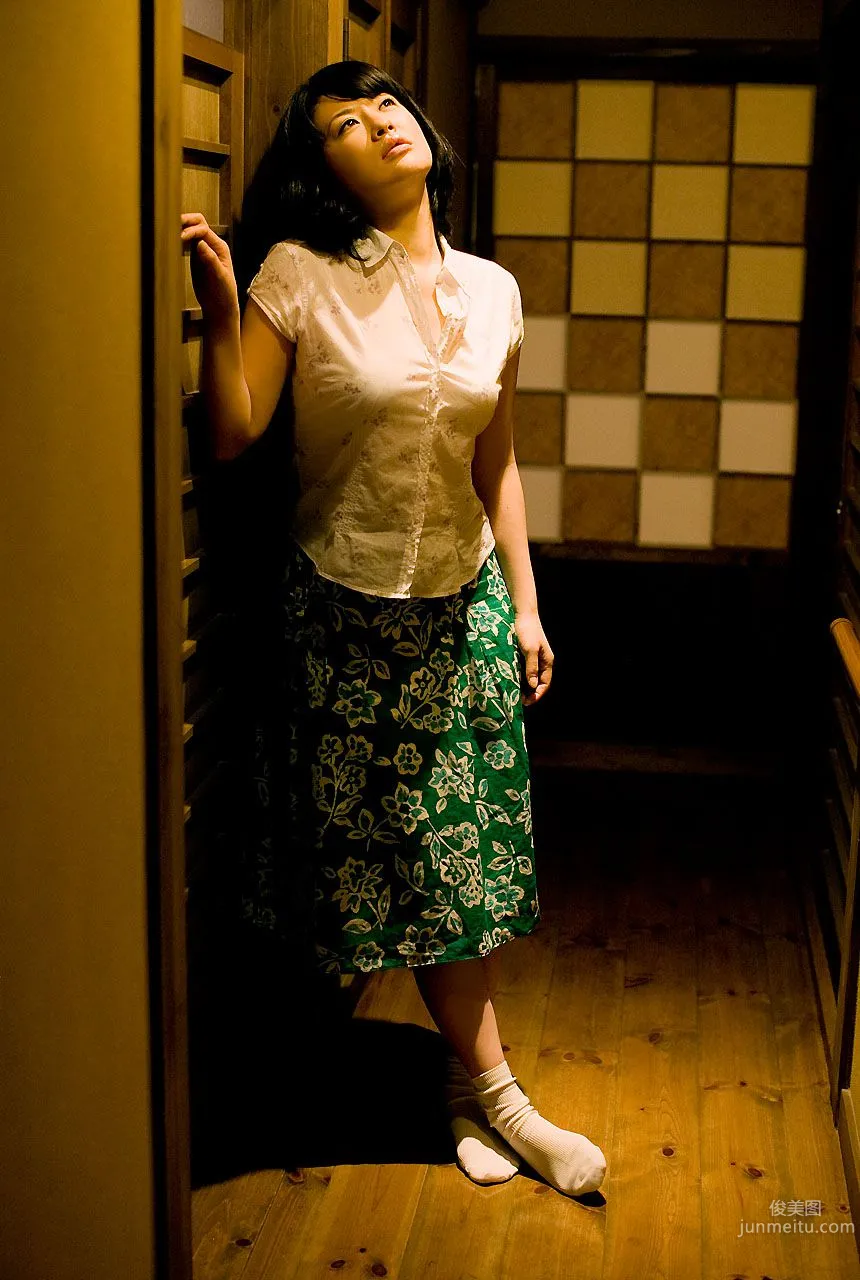 鈴木砂羽 Sawa Suzuki 《Back Brush》 [Image.tv] 写真集31
