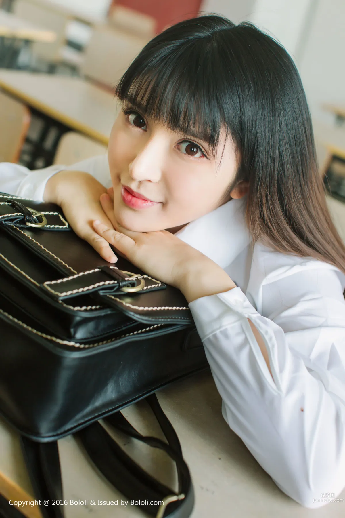 豆豆《校服女生》 [Kimoe激萌文化] KIM019 写真集35