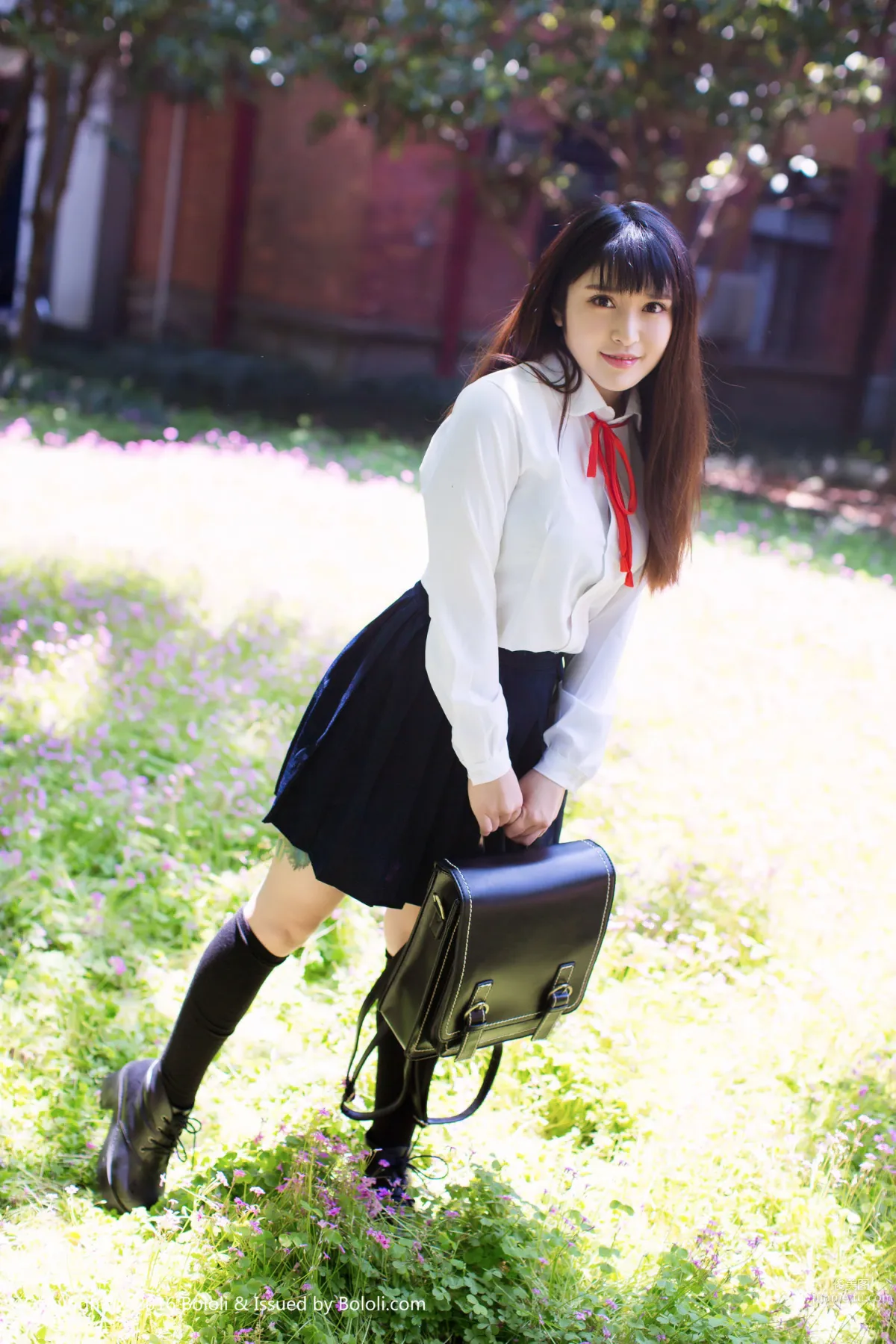 豆豆《校服女生》 [Kimoe激萌文化] KIM019 寫真集 4