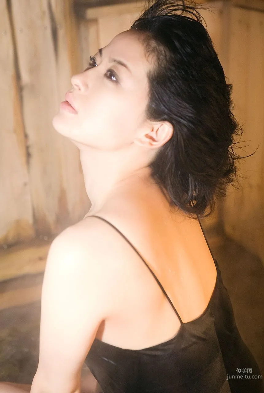鈴木砂羽 Sawa Suzuki 《Back Brush》 [Image.tv] 写真集29