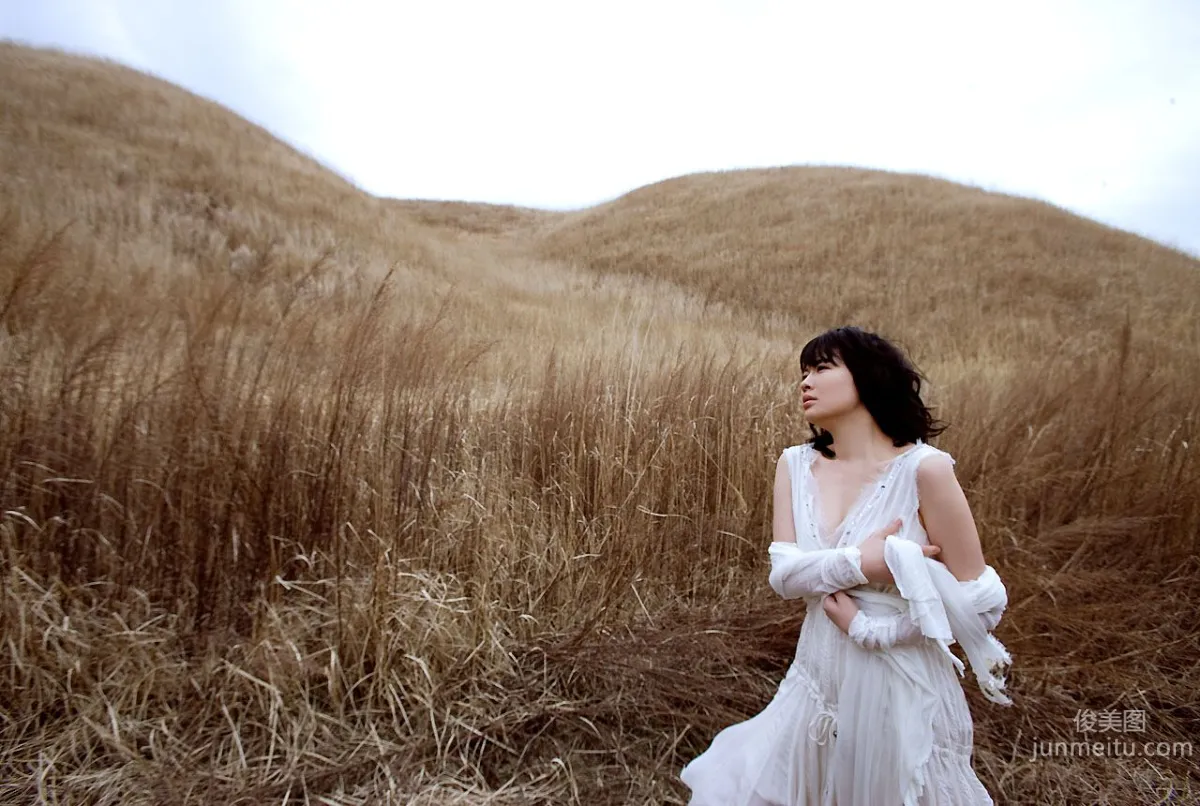 鈴木砂羽 Sawa Suzuki 《Back Brush》 [Image.tv] 写真集36