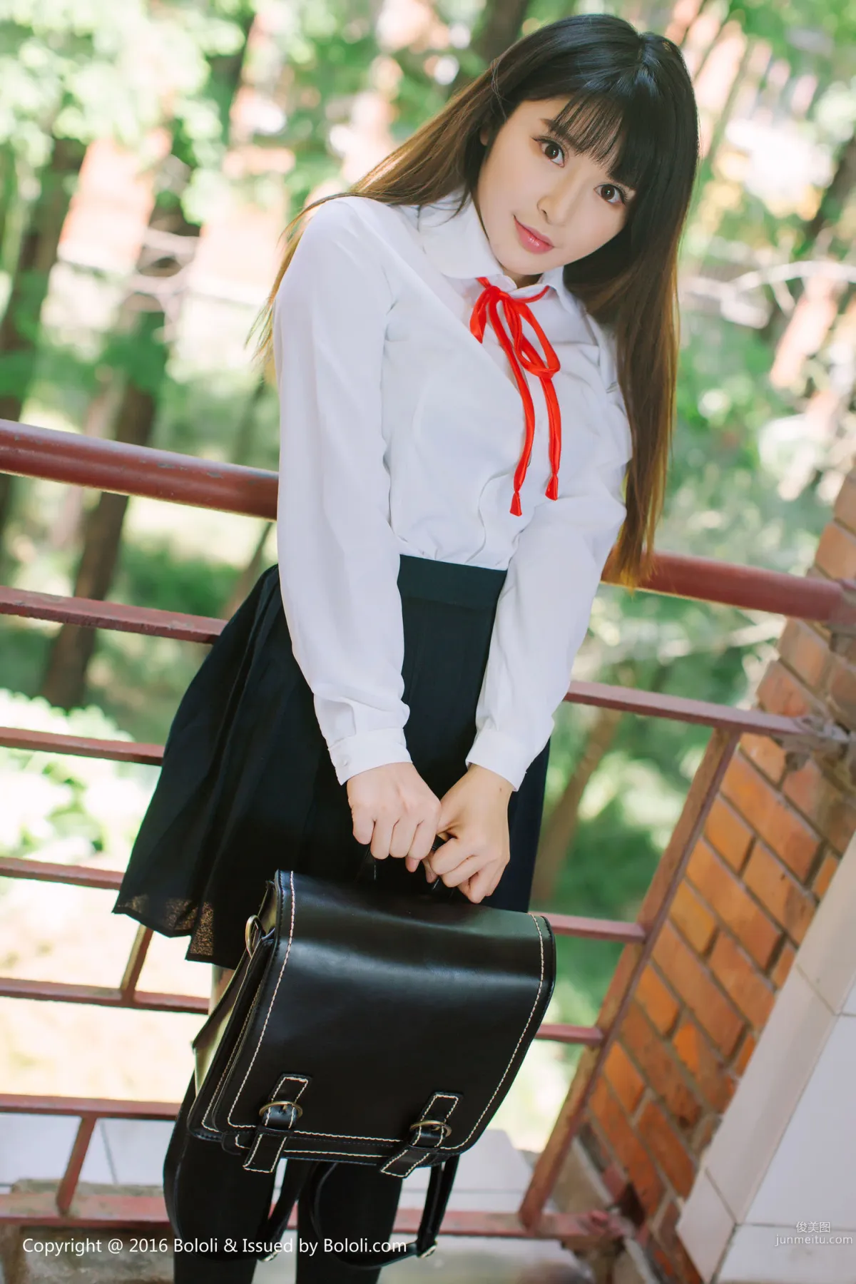 豆豆《校服女生》 [Kimoe激萌文化] KIM019 写真集16