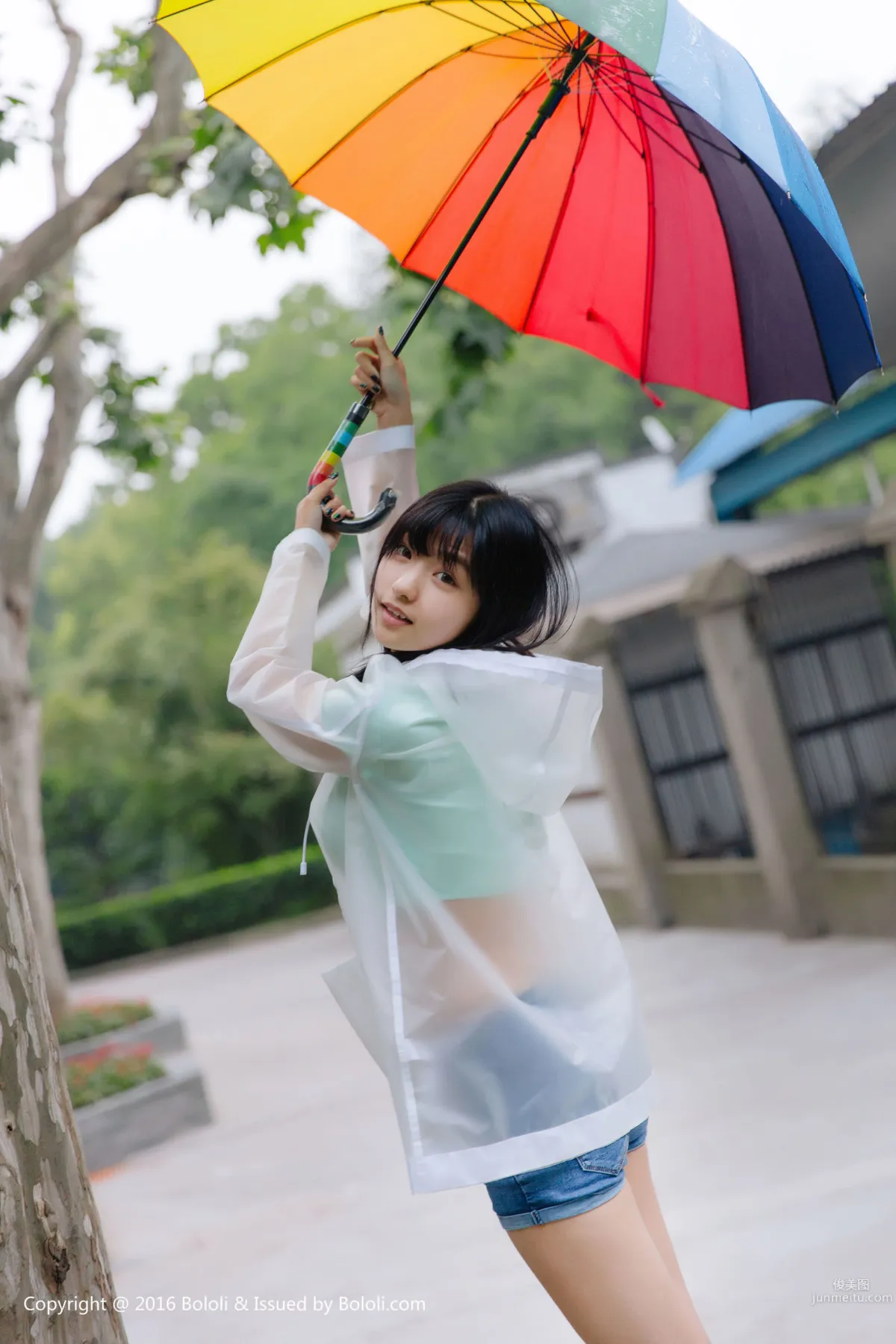 周聞《雨後漫步》 [Kimoe激萌文化] KIM021 寫真集 2