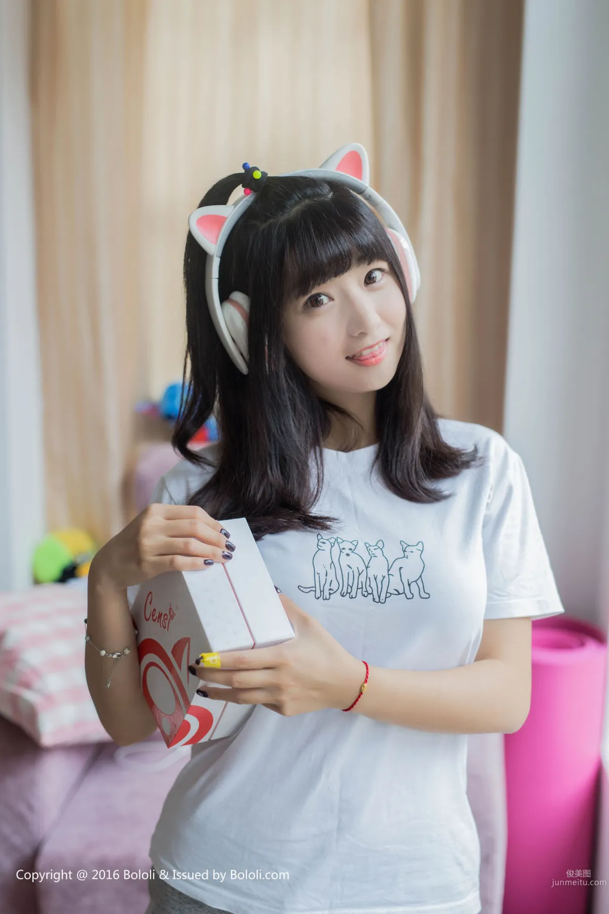 周闻《球球喵耳机》 [Kimoe激萌文化] KIM006 写真集32