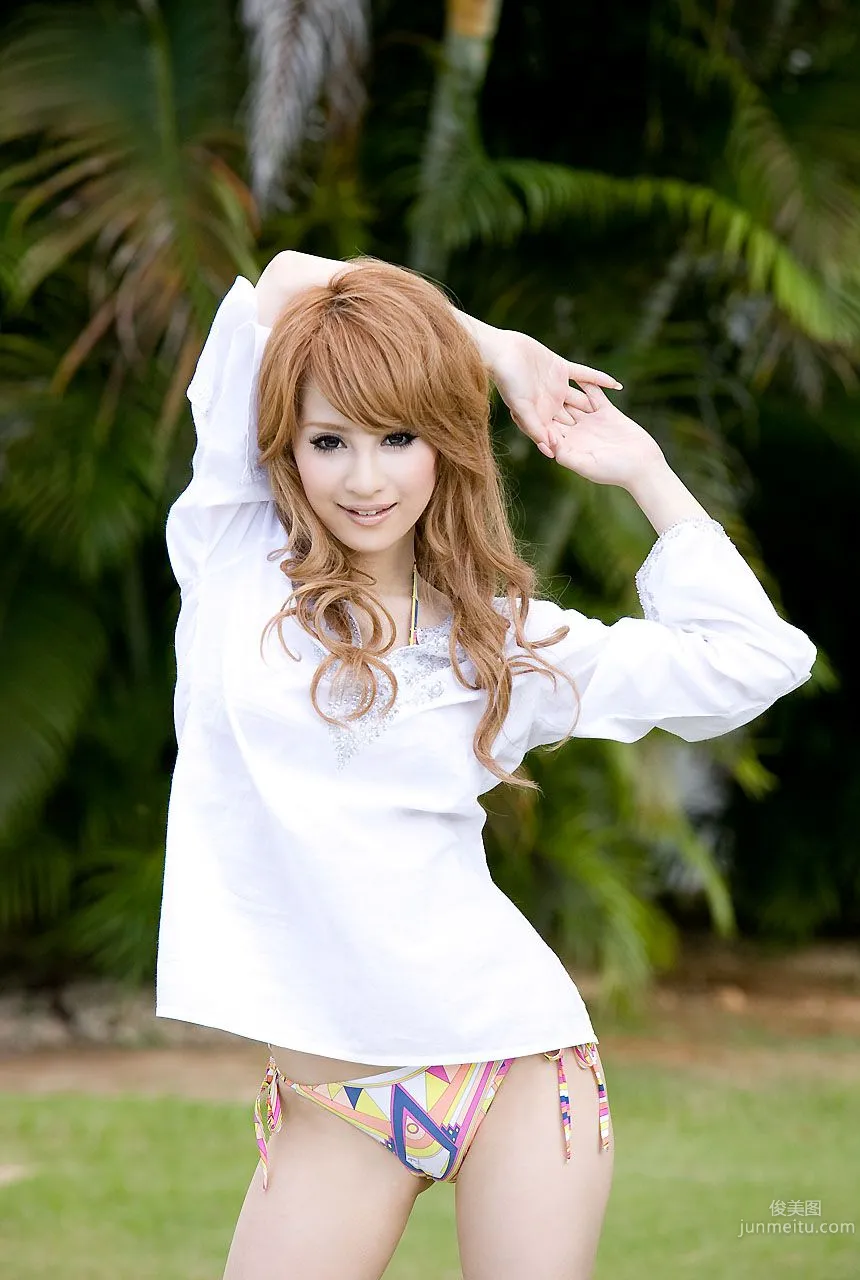 Sayaka Araki, Glamorous High [Image.tv] Photo Set photo 16