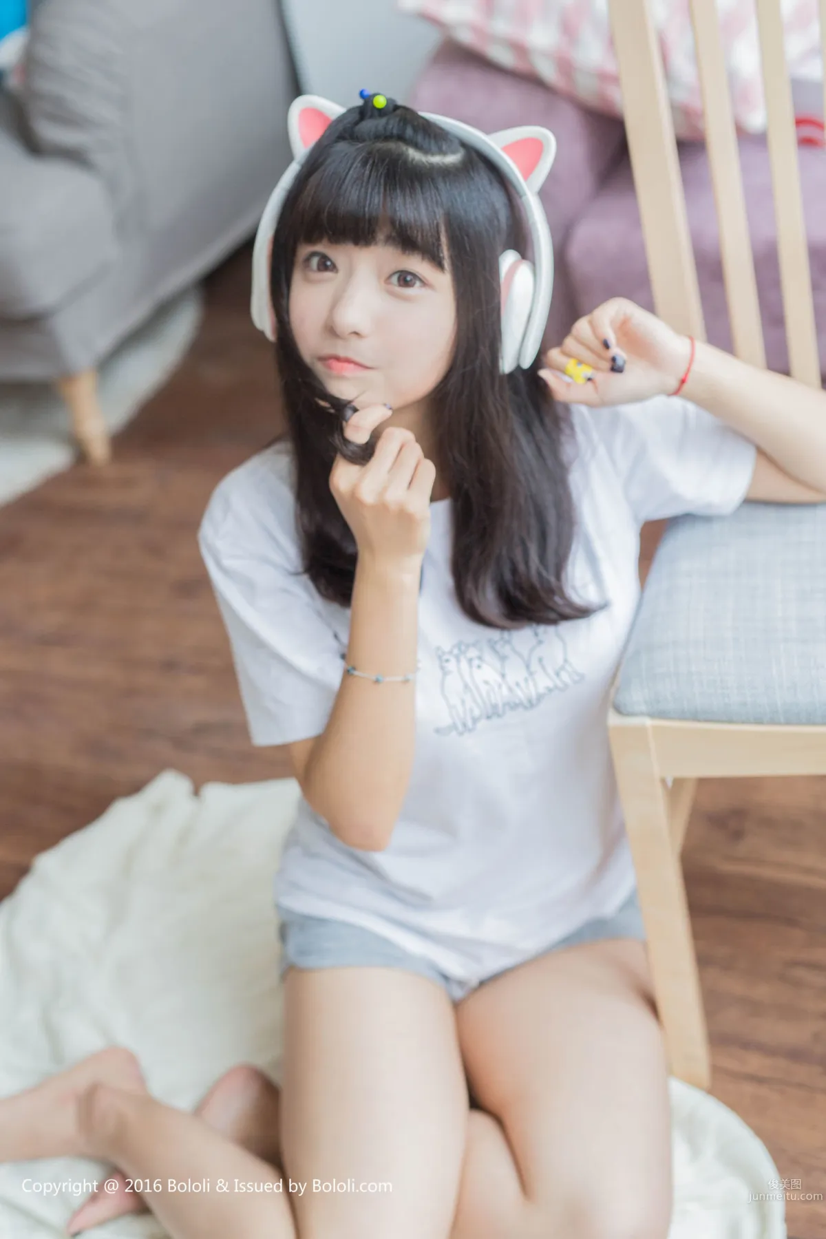 周闻《球球喵耳机》 [Kimoe激萌文化] KIM006 写真集2