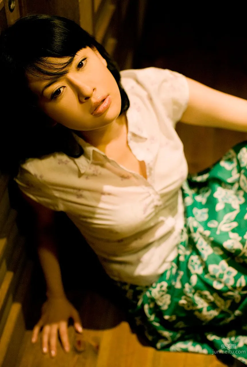 鈴木砂羽 Sawa Suzuki 《Back Brush》 [Image.tv] 写真集34
