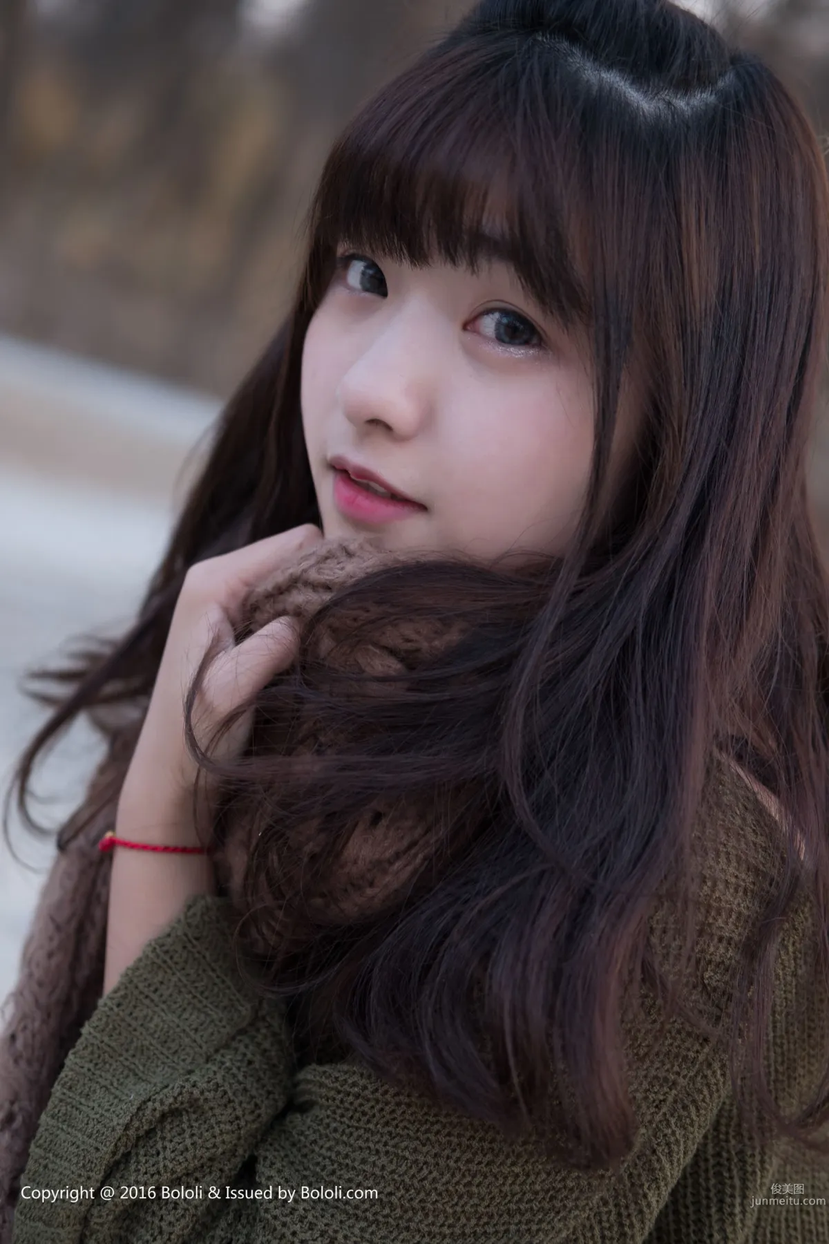 Zhou Wen/Qiu Qiu, Wearing a Sweater, Transforming into a Cutie, Desert Journey [Jimeng Culture] KIM014 Photo Set photo 6