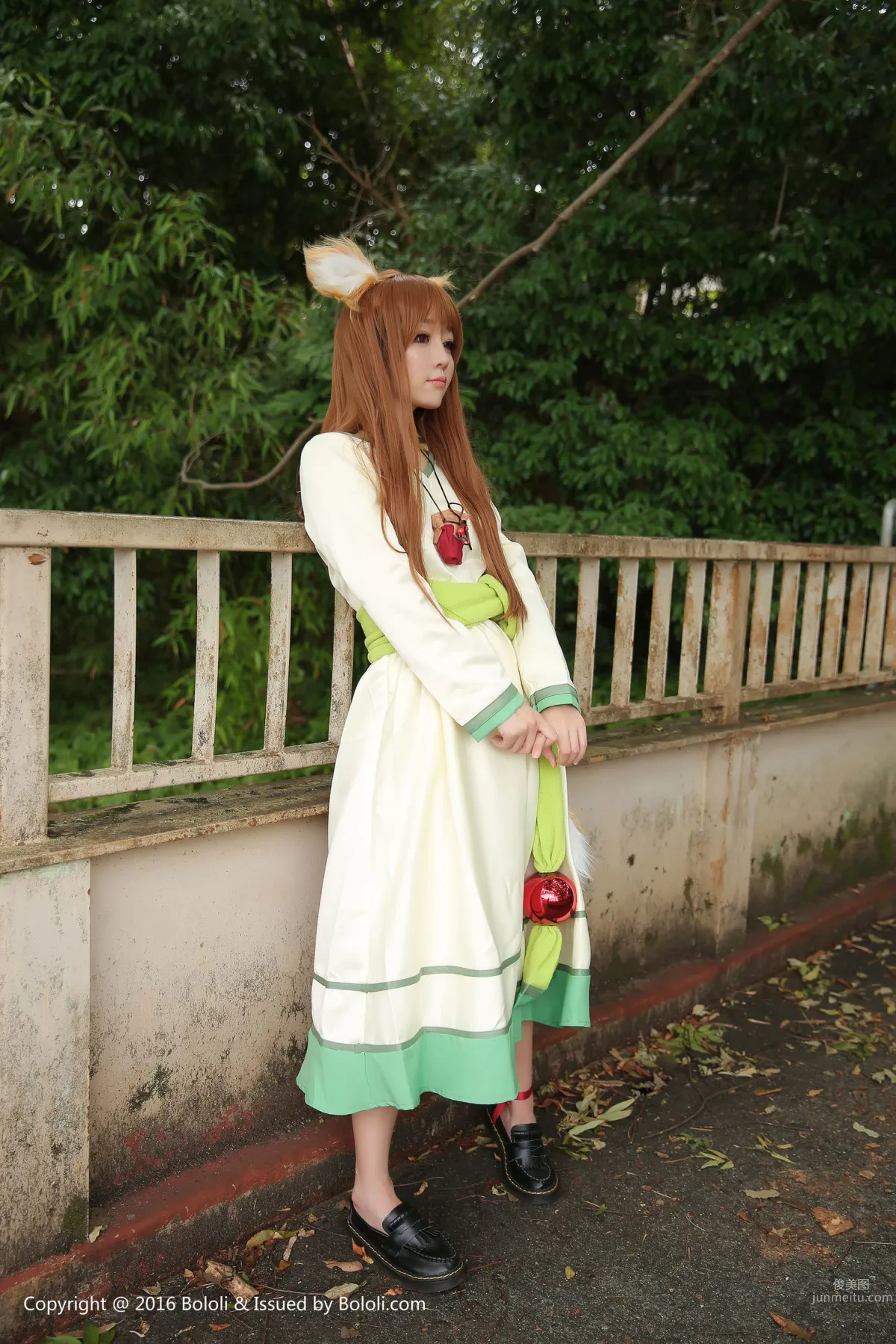 Wang Yuchun, The Wise Wolf Who Controls the Harvest: Holo [Bololi] BOL.091 Photo Set photo 11