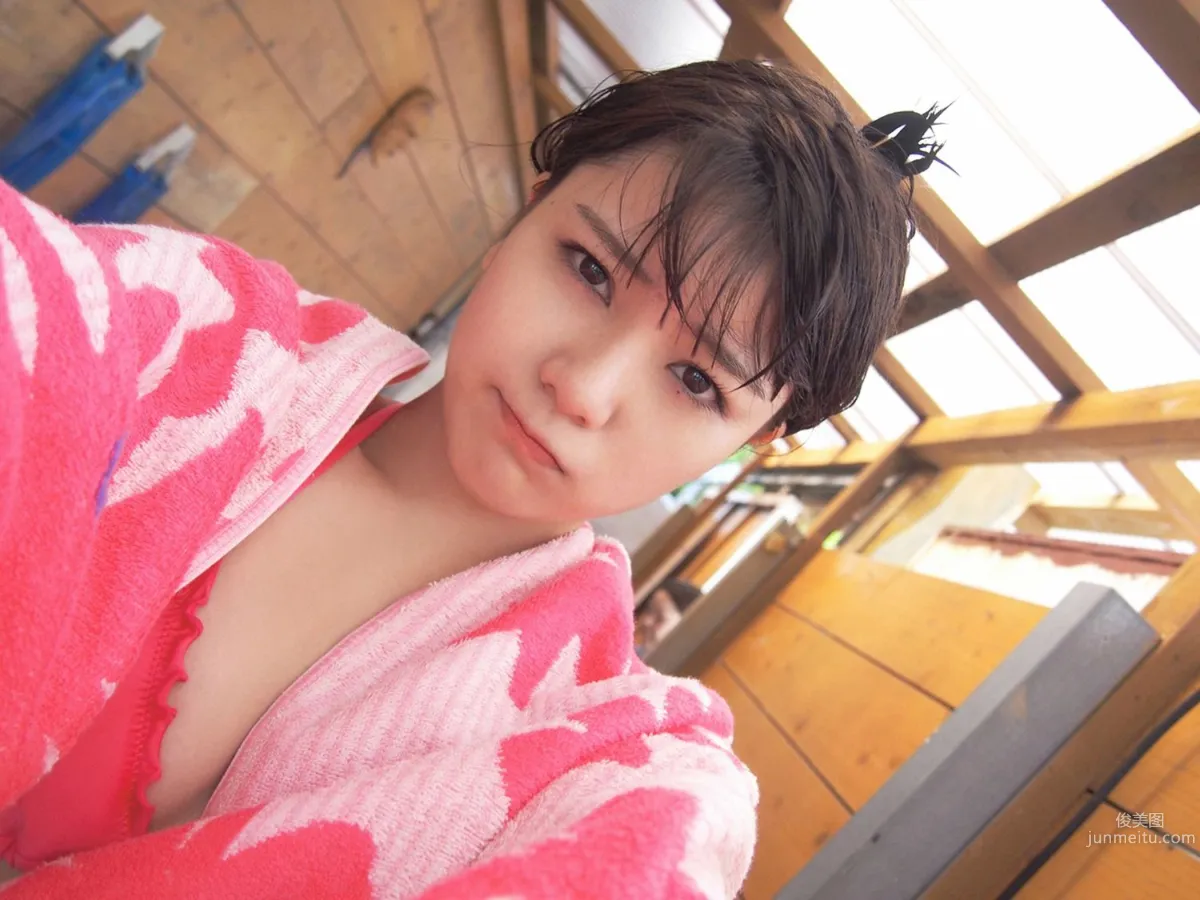 Kurumi Takahashi [YS Web] Vol.761 Photo Set photo 20