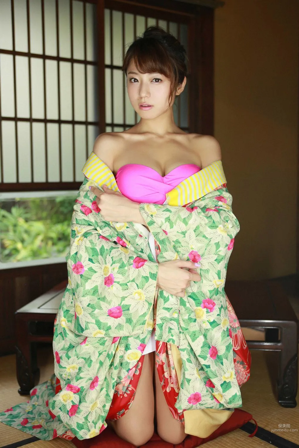 Shizuka Nakamura [YS Web] Vol.765 Photo Set photo 46
