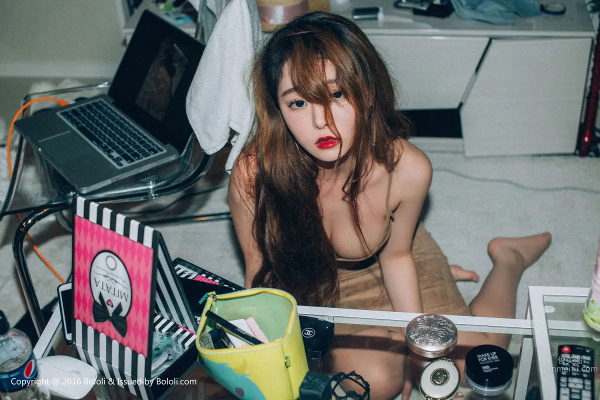 Liu Youqi, Bathing Girl VS Drunk Wife [Bololi] BOL.064 Photo Set photo 26