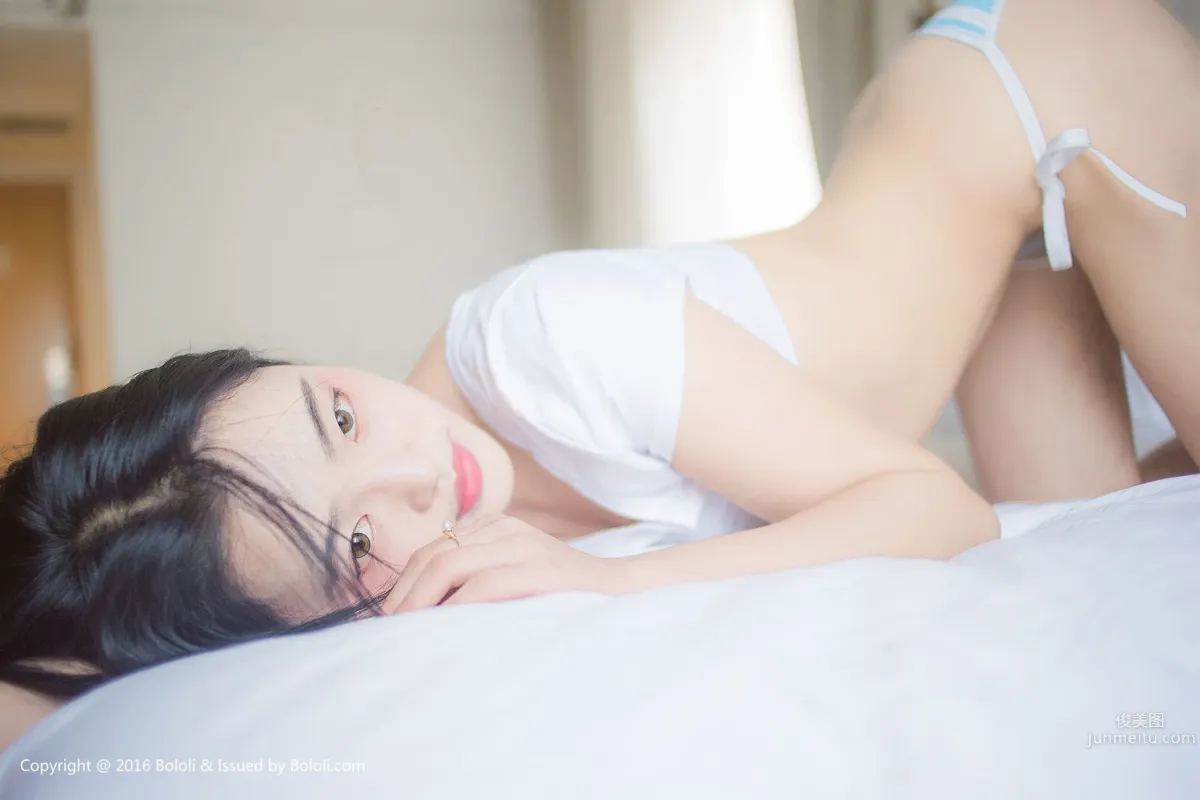 苗蘿醬《藍白誘惑》 [Bololi波蘿社] BOL.039 寫真集 20