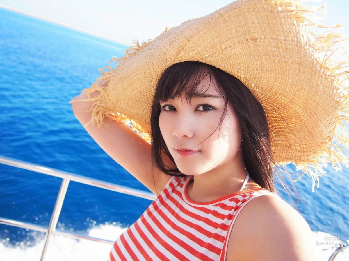 Kurumi Takahashi [YS Web] Vol.761 Photo Set photo 13