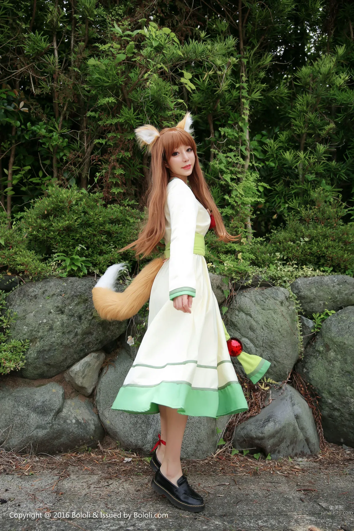 Wang Yuchun, The Wise Wolf Who Controls the Harvest: Holo [Bololi] BOL.091 Photo Set photo 16