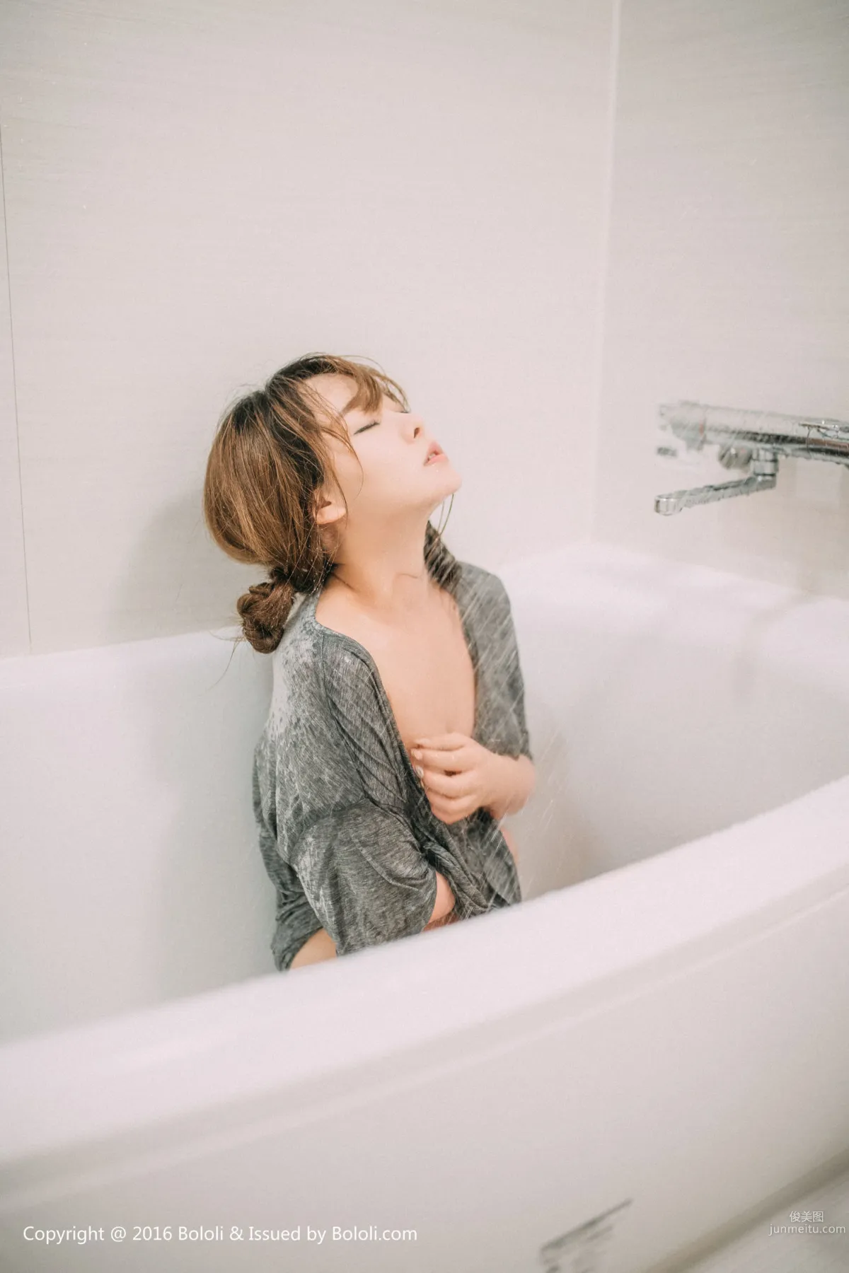 Liu Youqi, Bathing Girl VS Drunk Wife [Bololi] BOL.064 Photo Set photo 7
