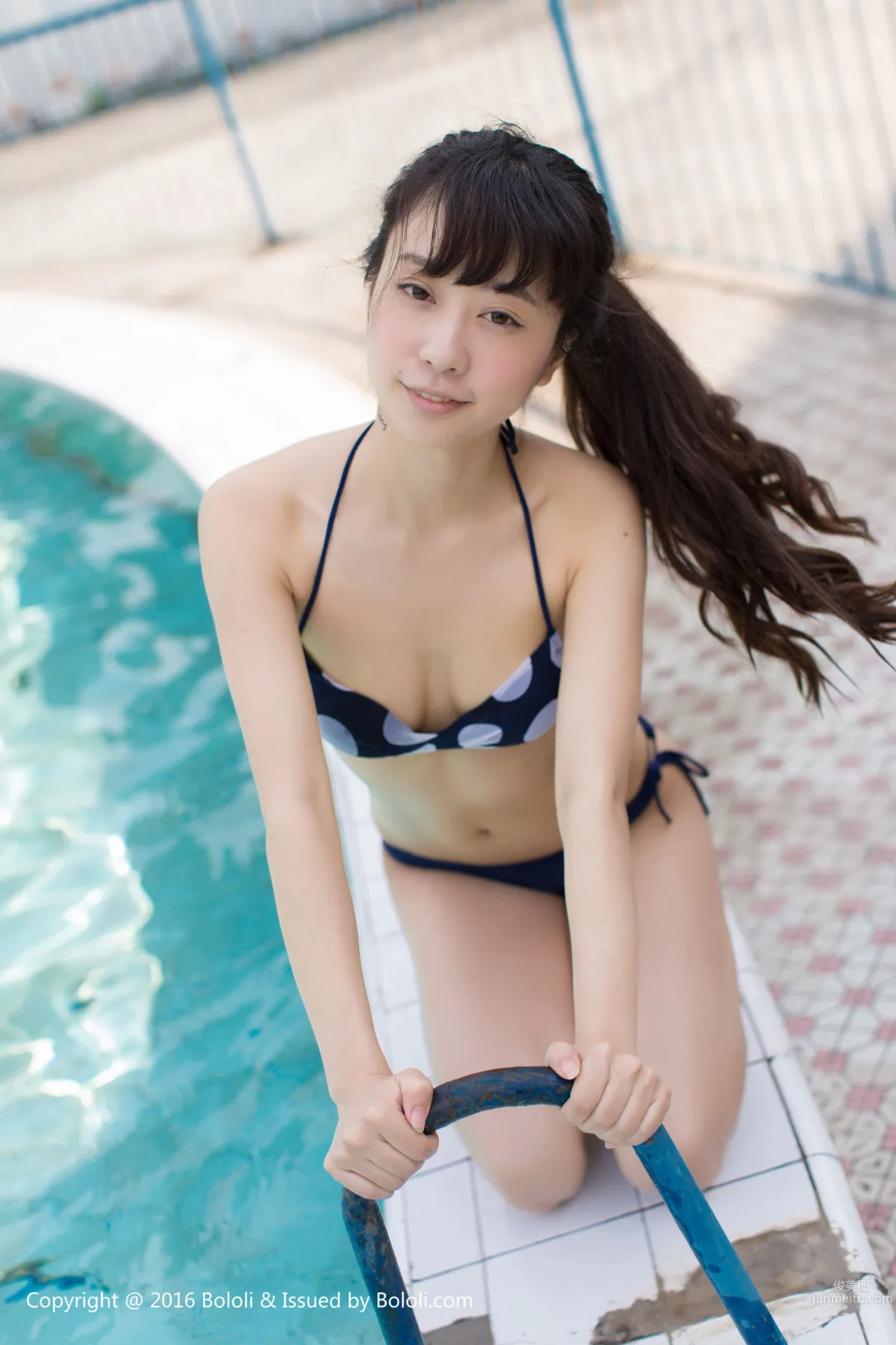 SUKI《清純少女戲水》 [Bololi波蘿社] BOL.092 寫真集 50