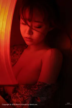 柳侑绮《七寶cos明日香》 [Bololi波蘿社] BOL.110 寫真集