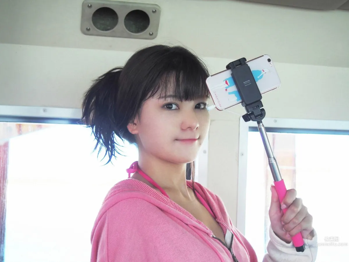 Kurumi Takahashi [YS Web] Vol.761 Photo Set photo 29