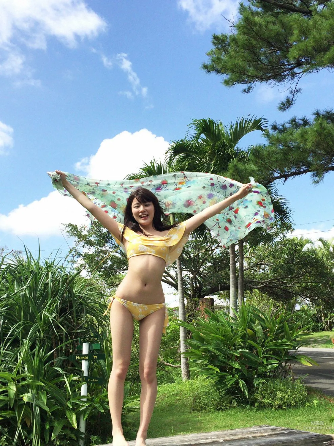 Kurumi Takahashi [YS Web] Vol.761 Photo Set photo 48