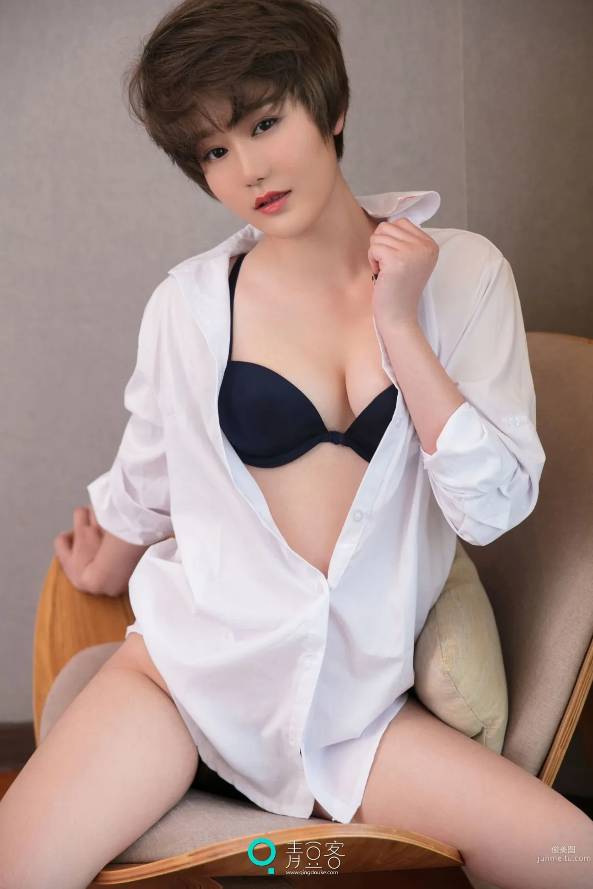 瑶瑶《短发嫩模》 [青豆客] 写真集11