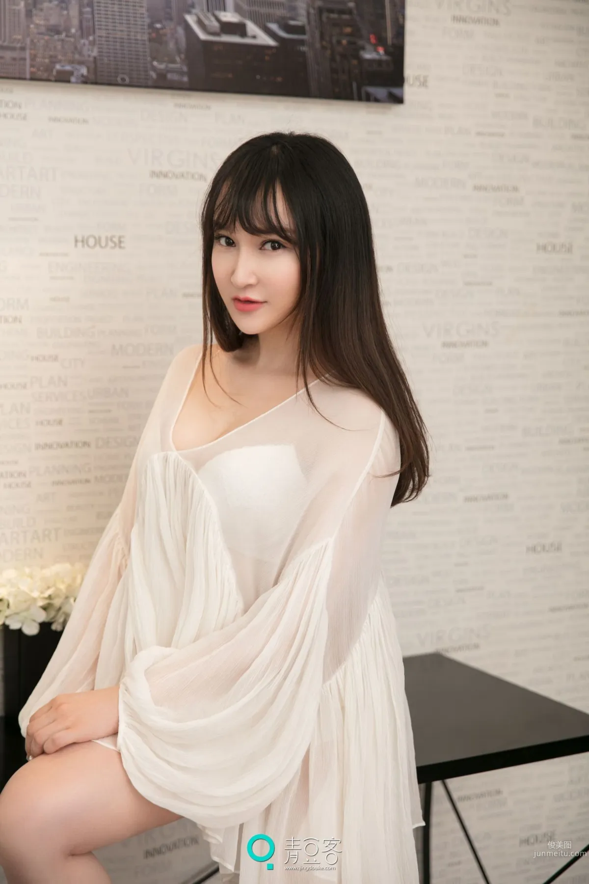 吴娇《透视装+女仆+内衣》 [青豆客] 写真集3