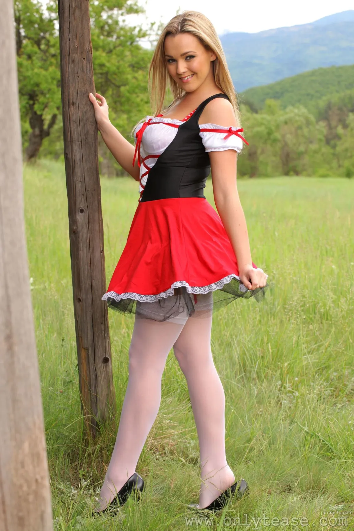 Jodie Gasson: OnlyTease photo 3