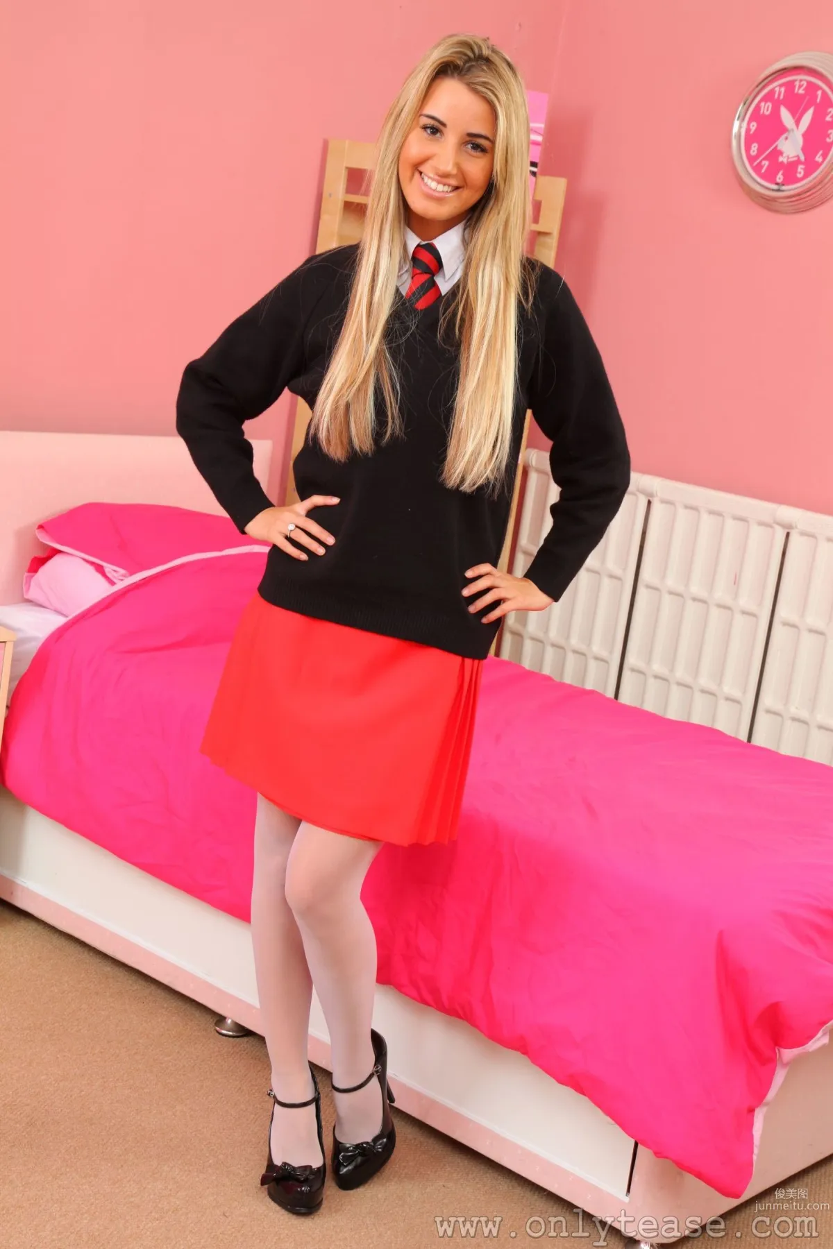 [OnlyTease] Hollie D《白丝美腿制服》写真集1