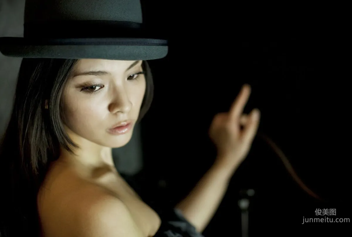 Sayaka Akimoto, Princess Sayaka Part One [Image.tv] Photo Set photo 28