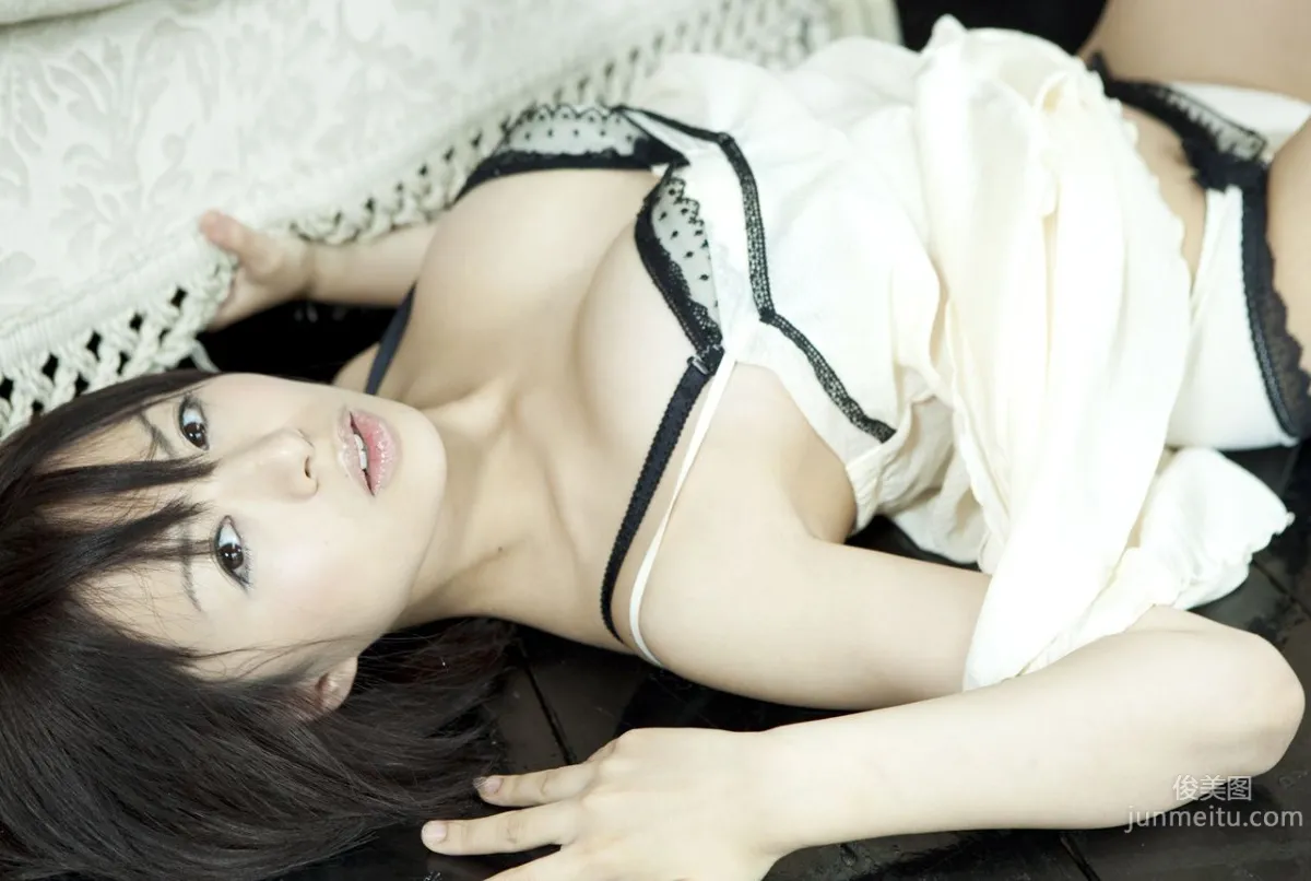 Rika Hoshimi: Image.tv photo 3