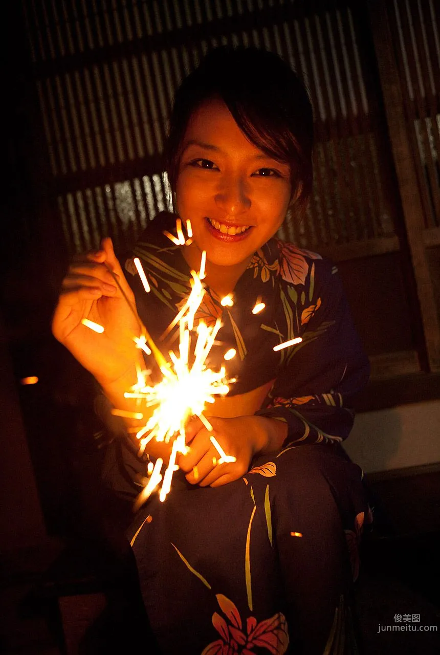 Emi Takei, Stay Gold [Image.tv] Photo Set photo 27